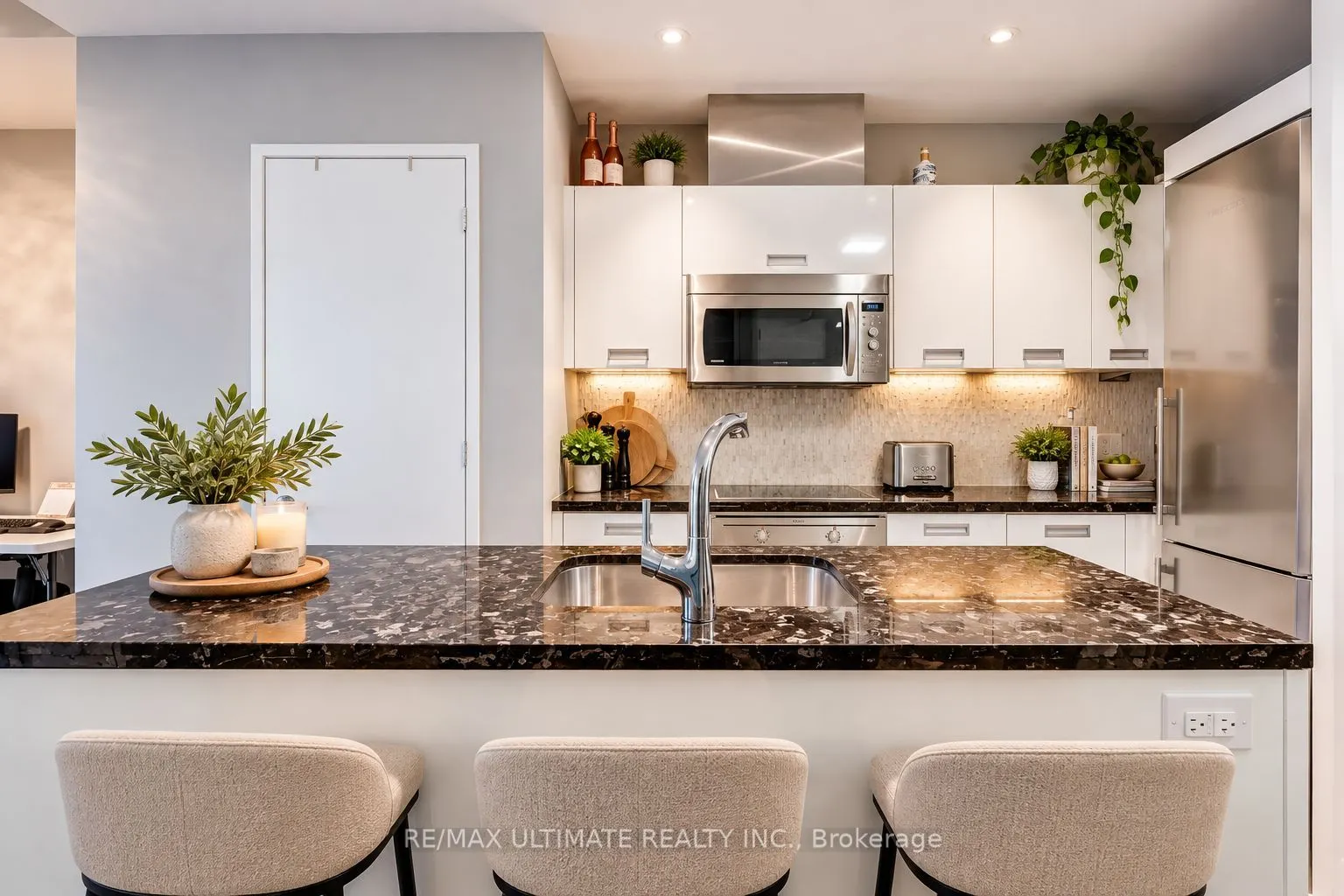 90 Park Lawn Road #602