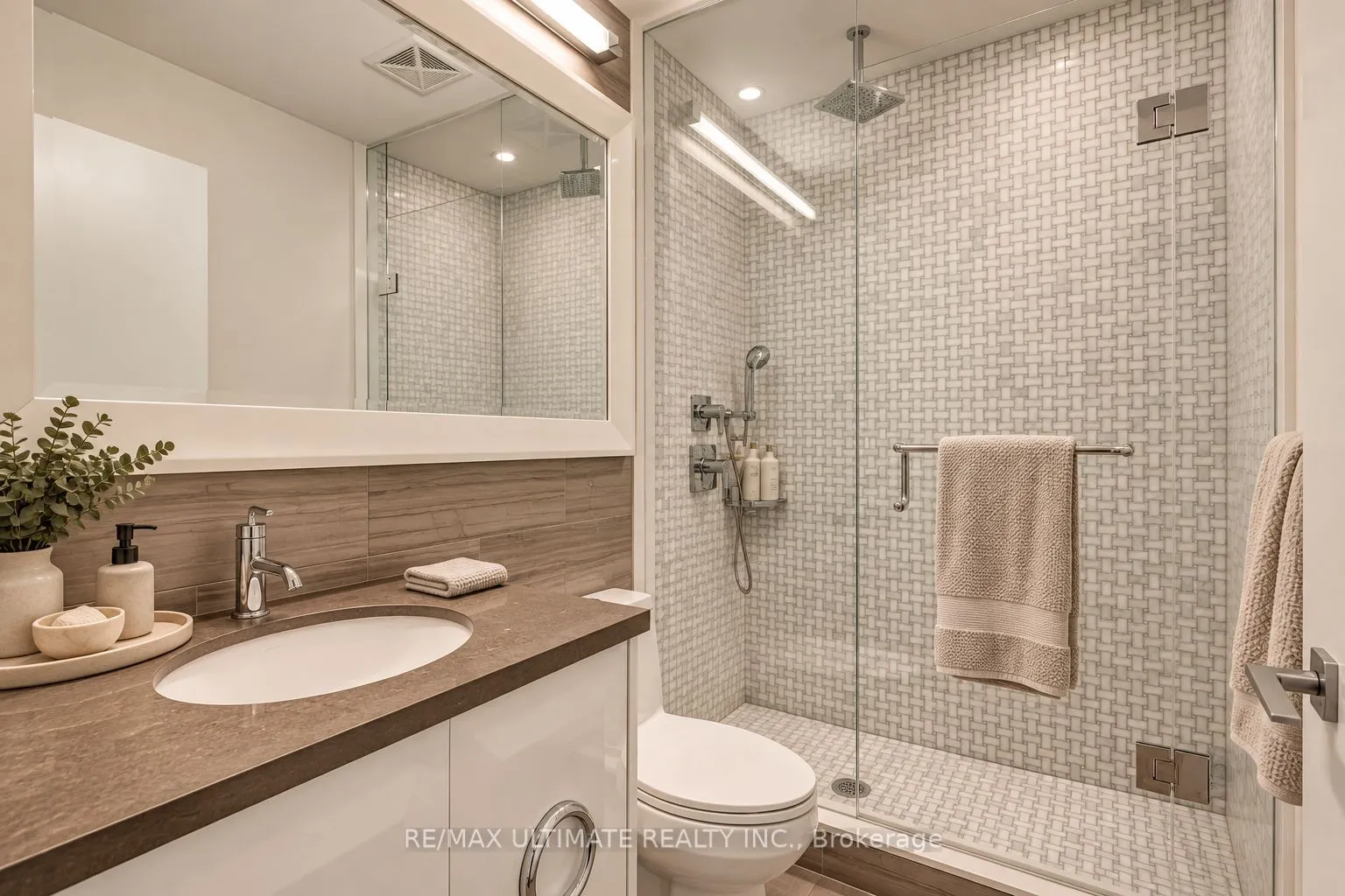 90 Park Lawn Road #602