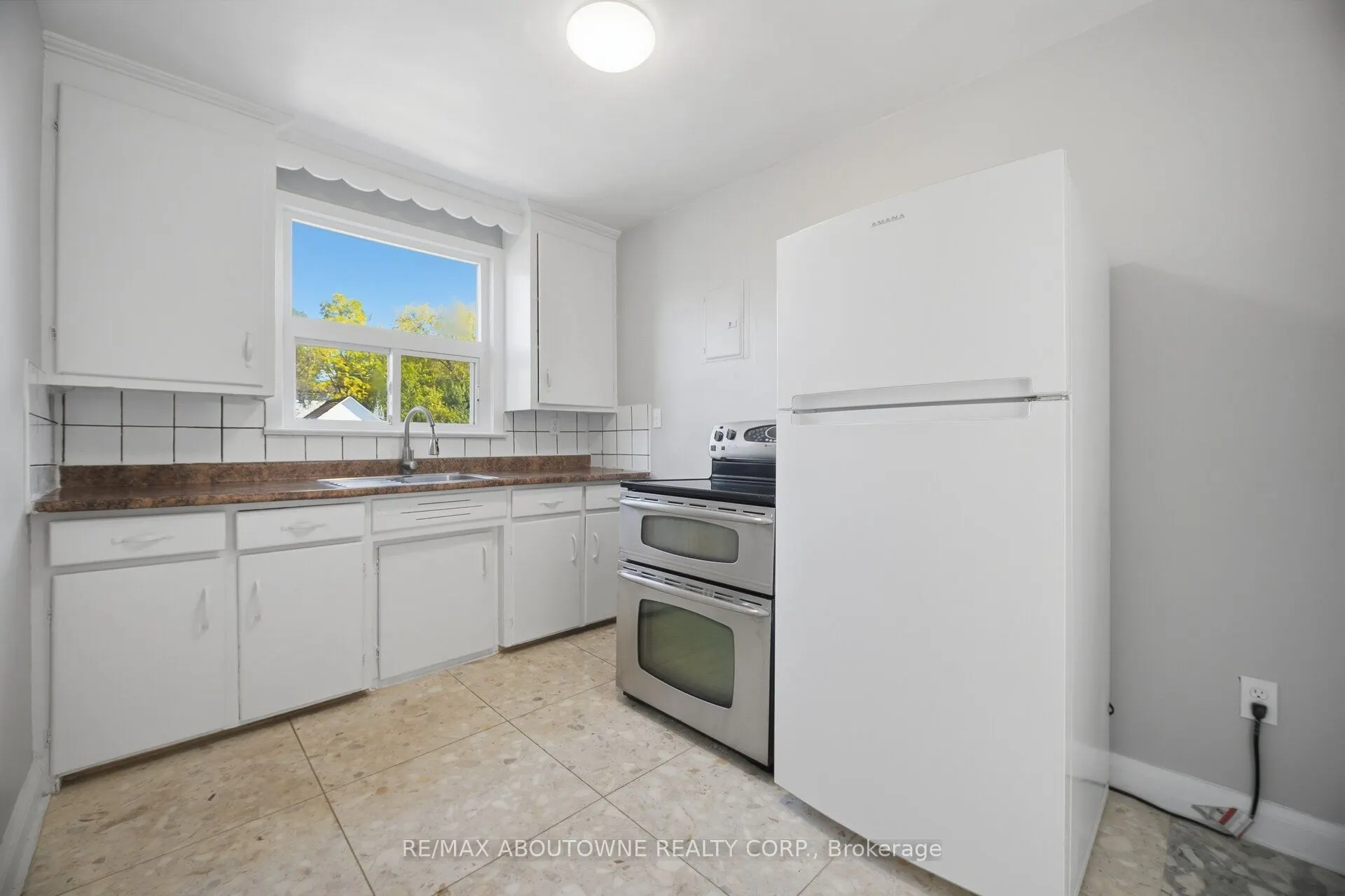 1047 Churchill Avenue E #1