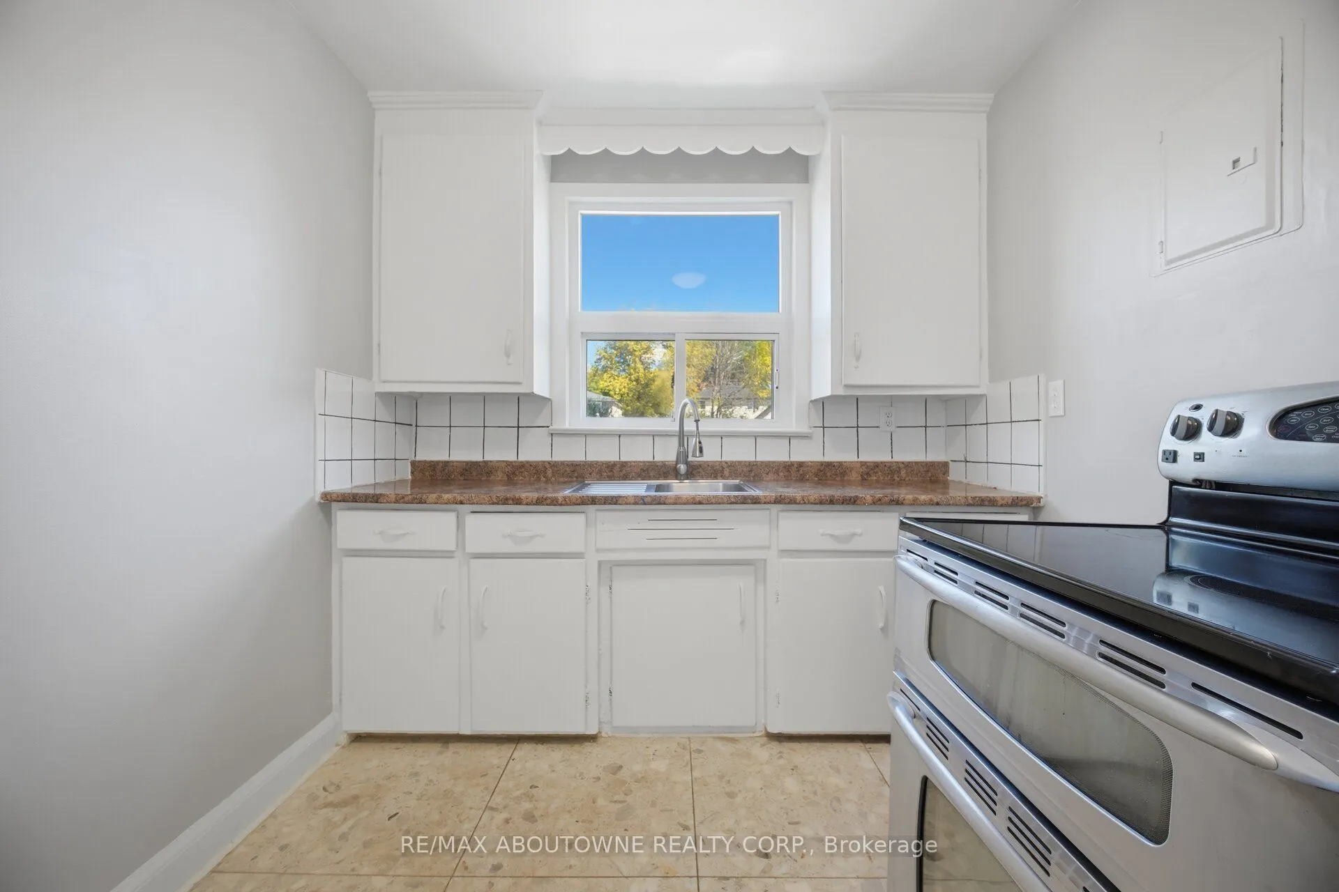 1047 Churchill Avenue E #1