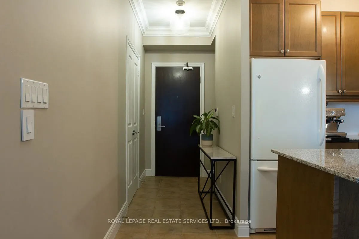 25 Earlington Avenue #219