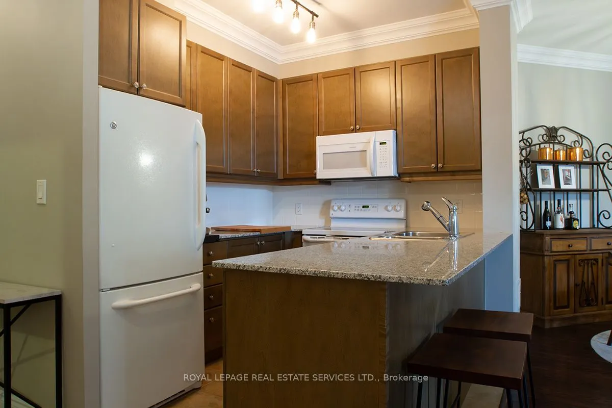 25 Earlington Avenue #219