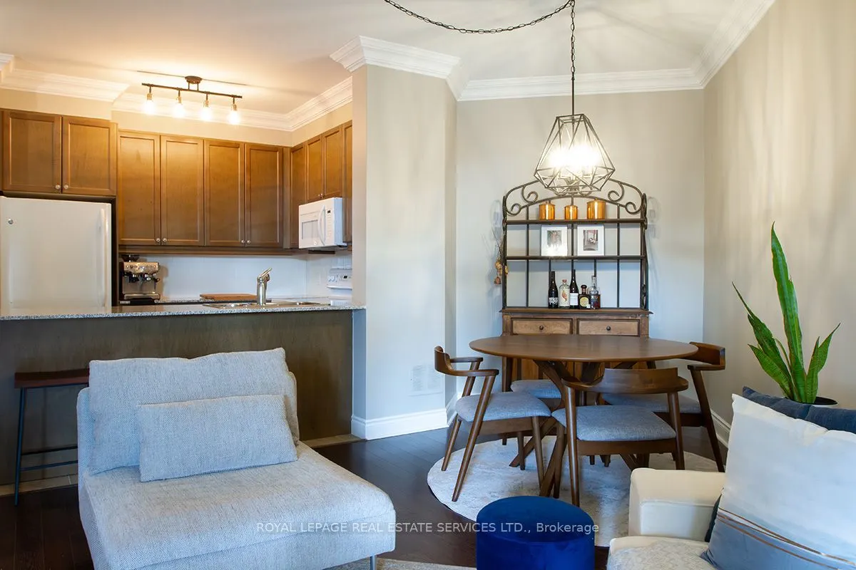 25 Earlington Avenue #219