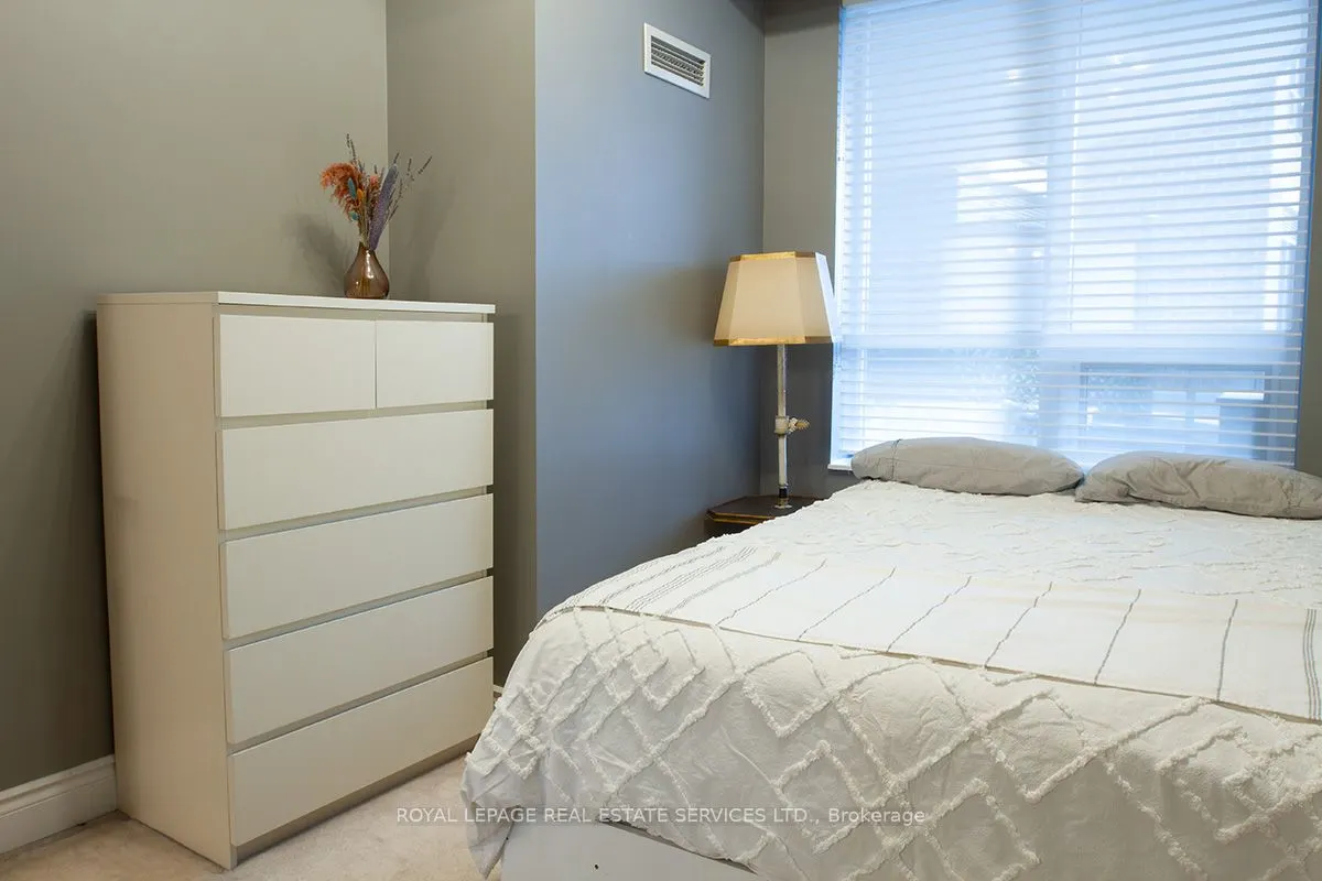 25 Earlington Avenue #219