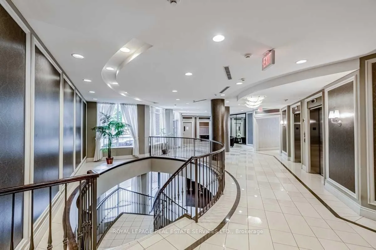 25 Earlington Avenue #219