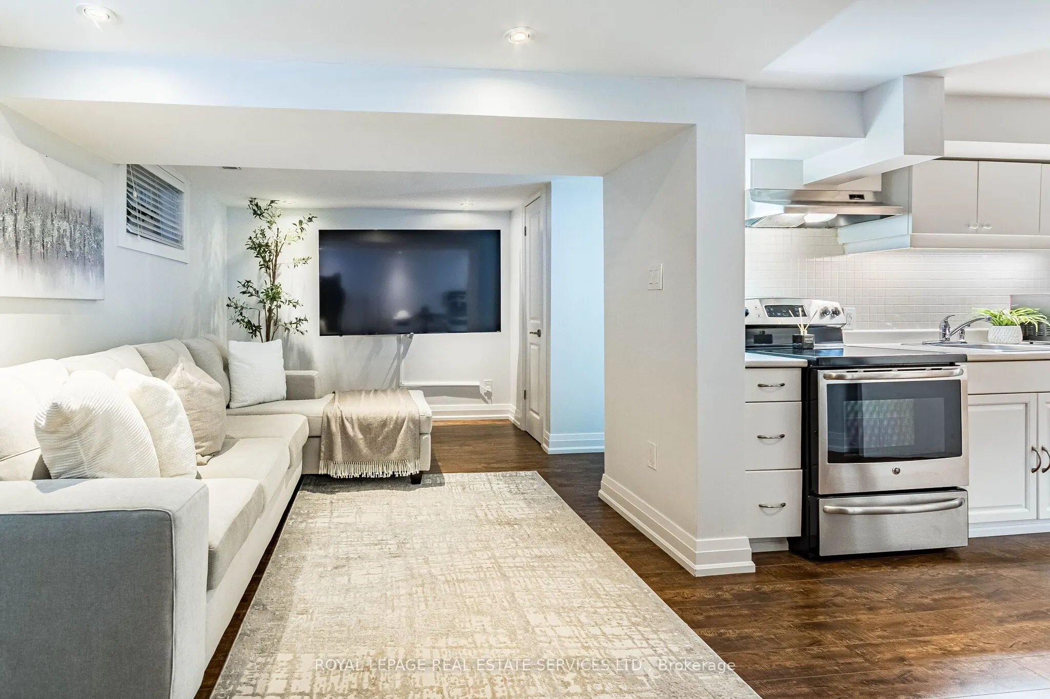 1192 Flagship Drive