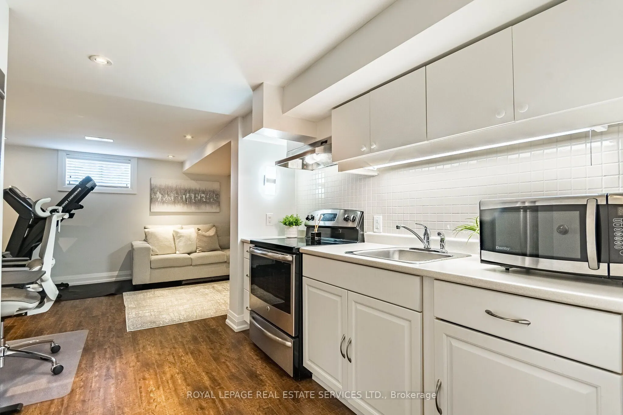 1192 Flagship Drive