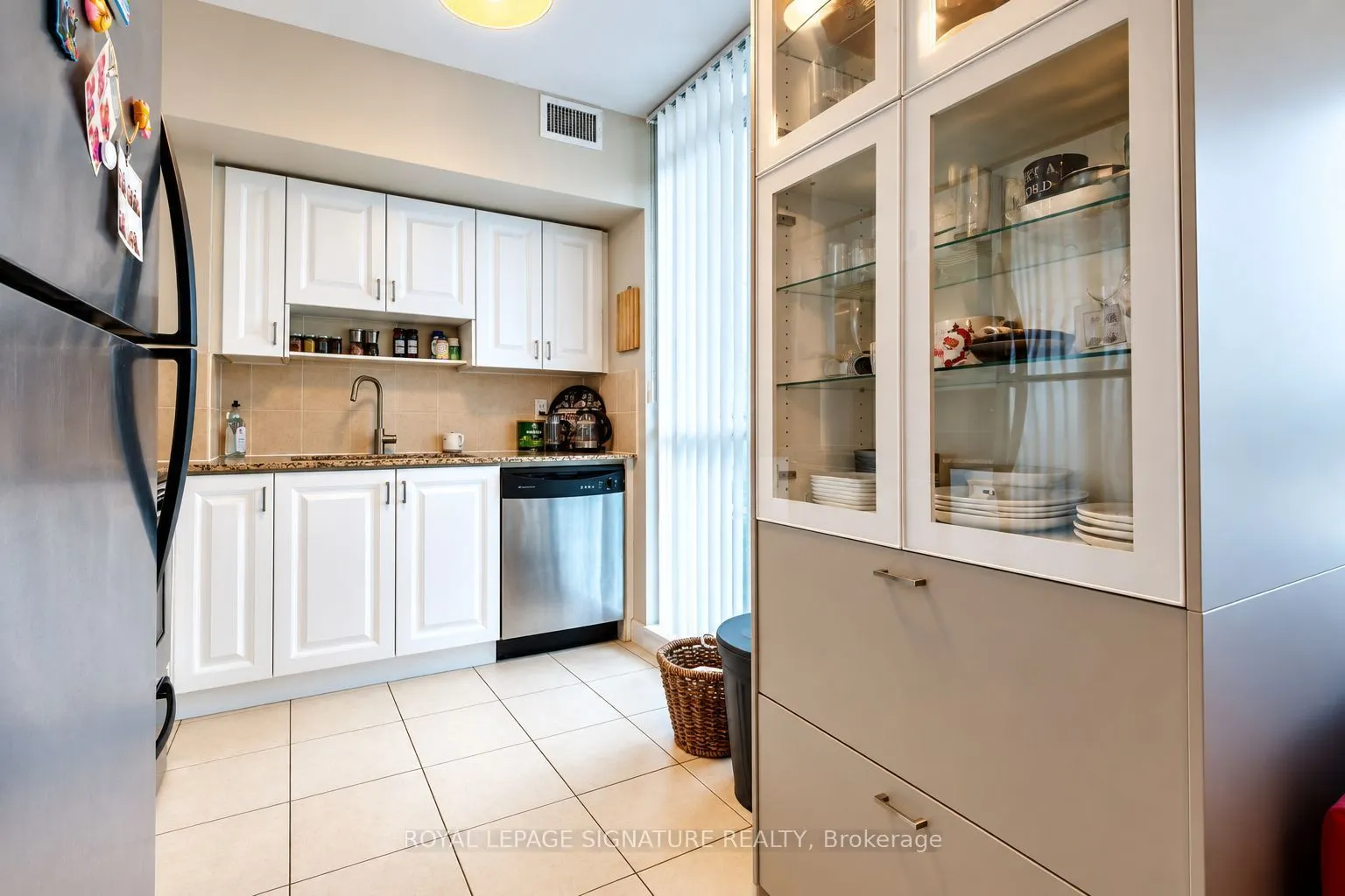 225 Sherway Gardens Road #2605