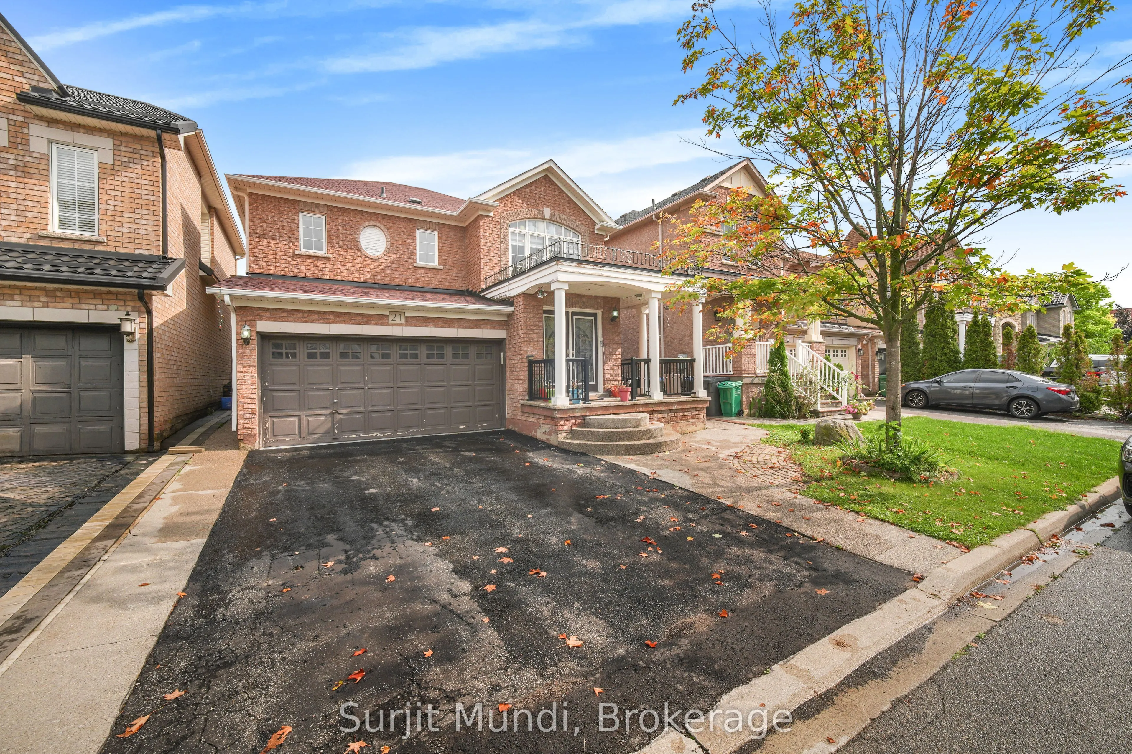 21 Amboise Crescent