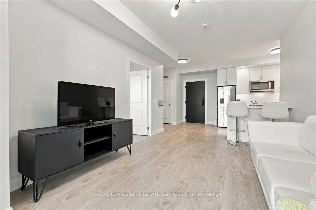 3220 William Coltson Avenue #402