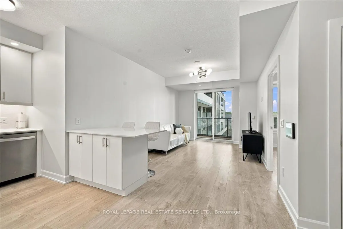 3220 William Coltson Avenue #402