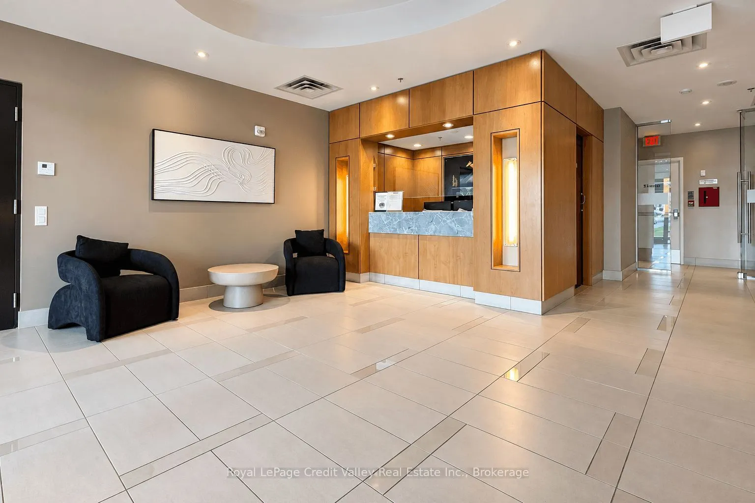 840 Queens Plate Drive #1103
