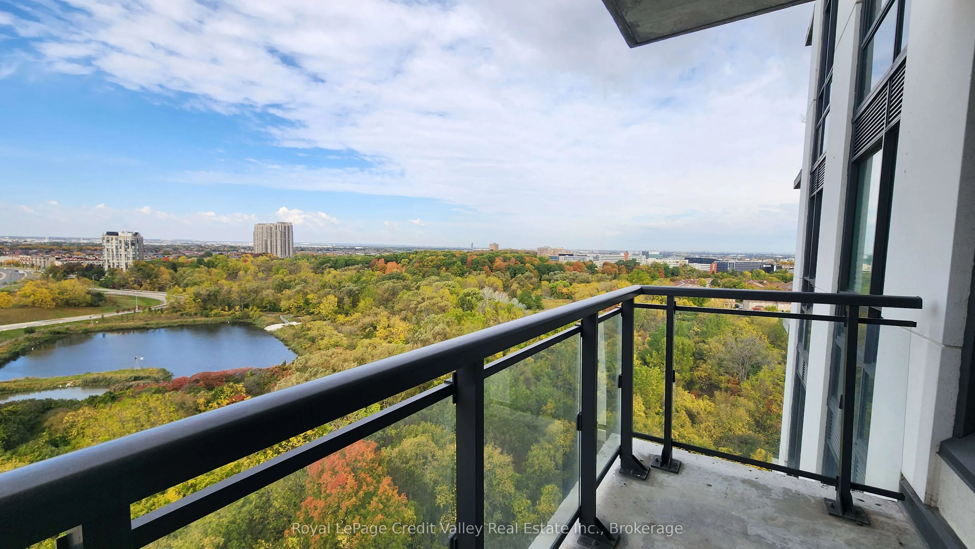 840 Queens Plate Drive #1103
