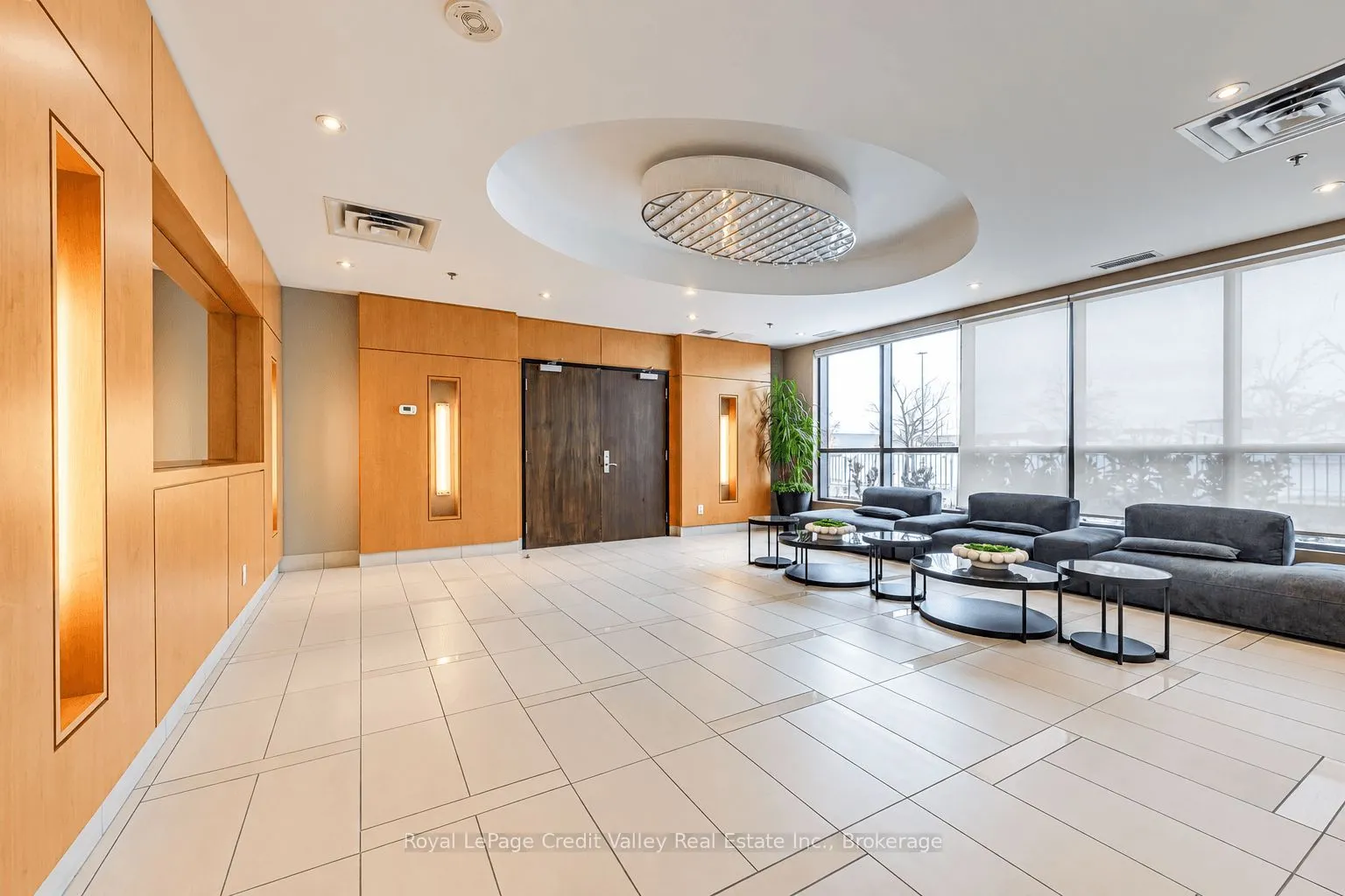 840 Queens Plate Drive #1103