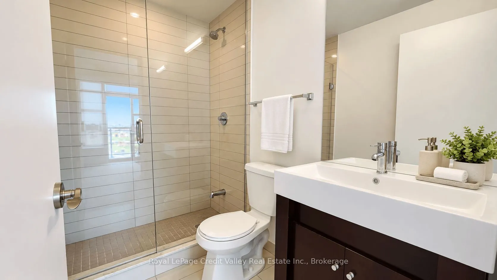 840 Queens Plate Drive #1103