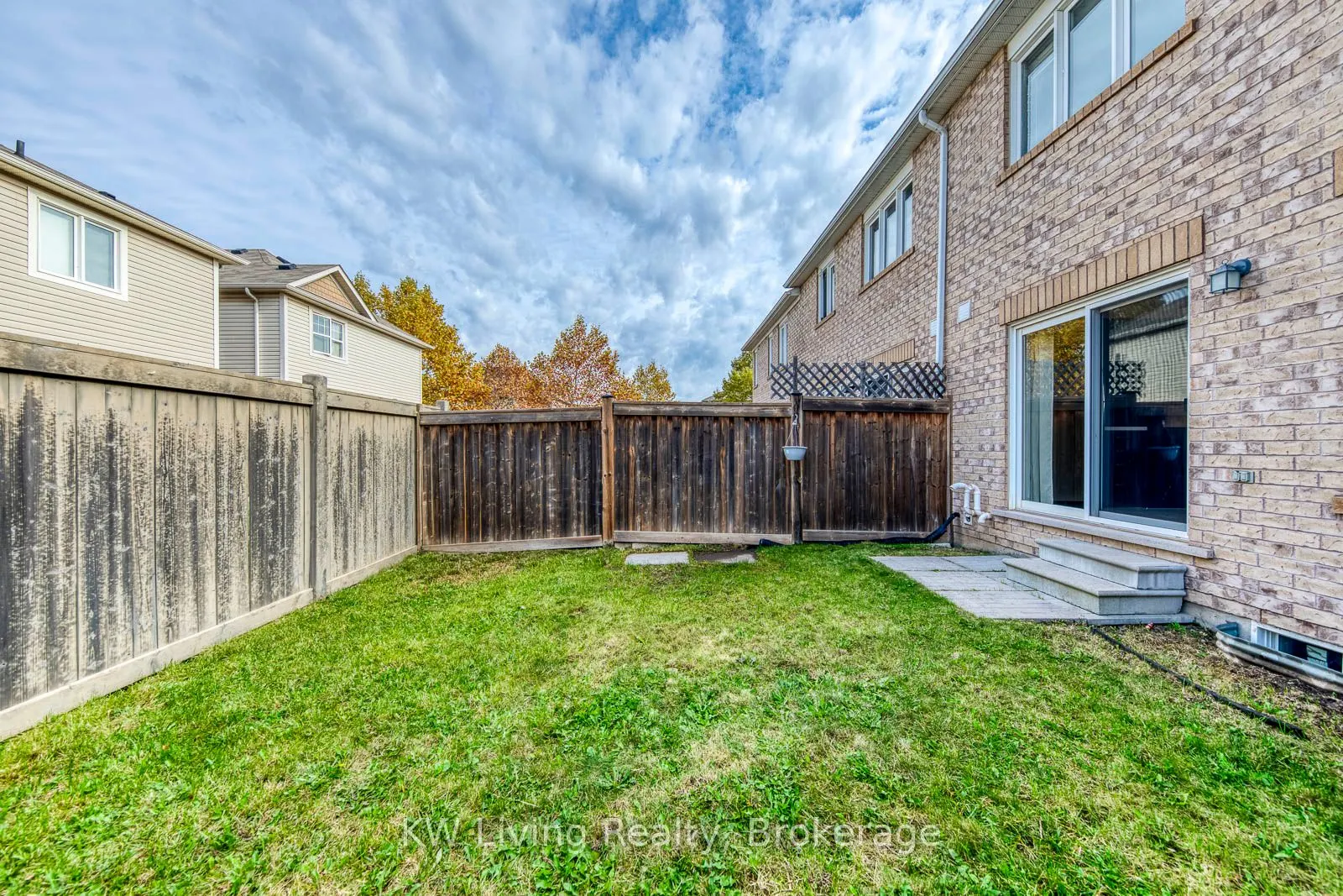 348 Chuchmach Close