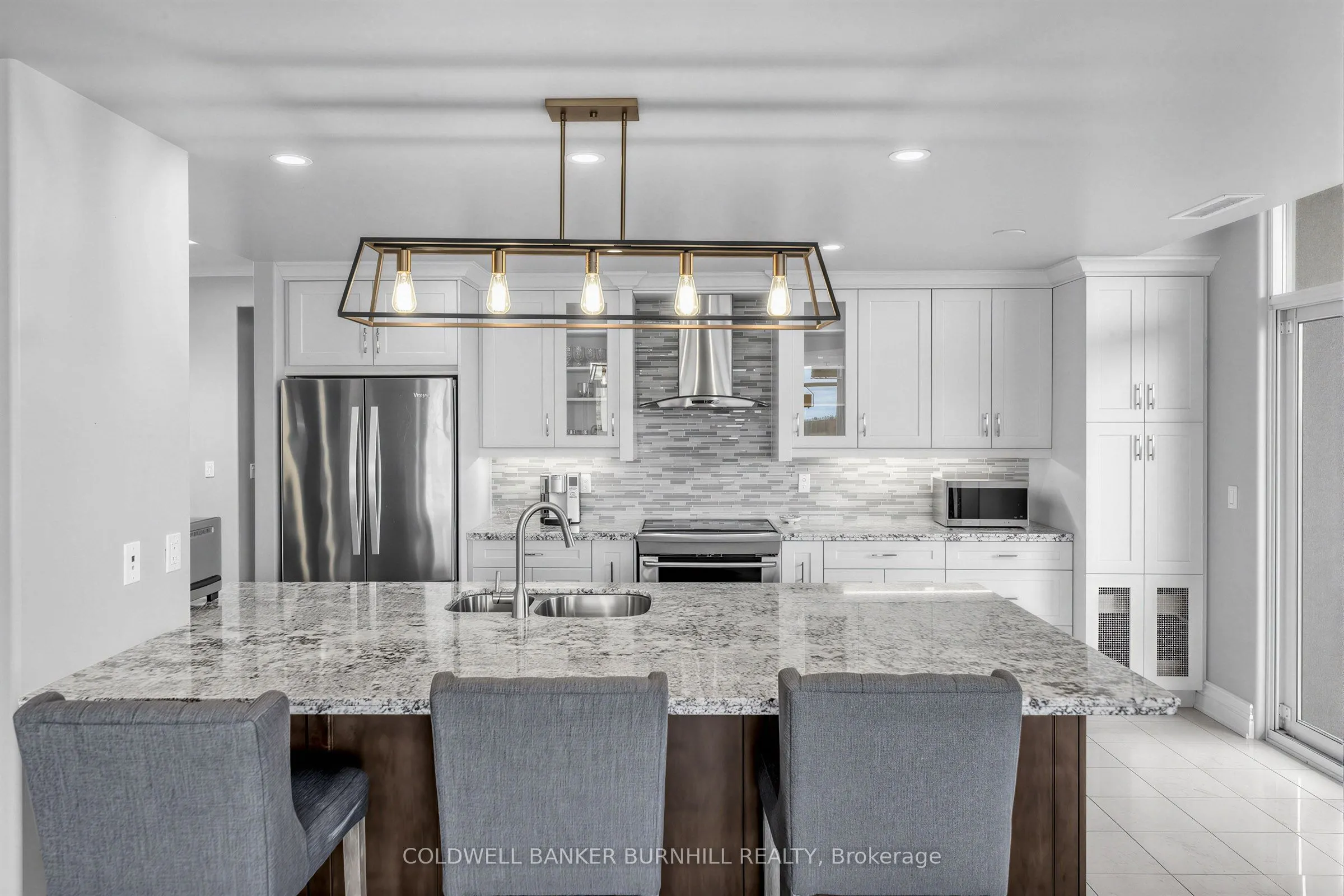 1477 Lakeshore Road #PH1