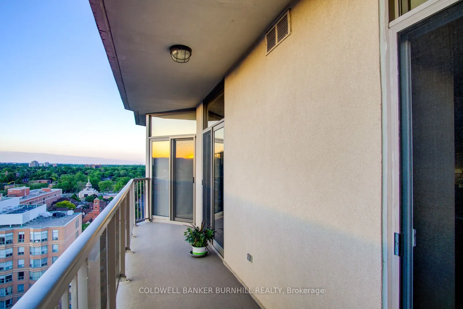 1477 Lakeshore Road #PH1