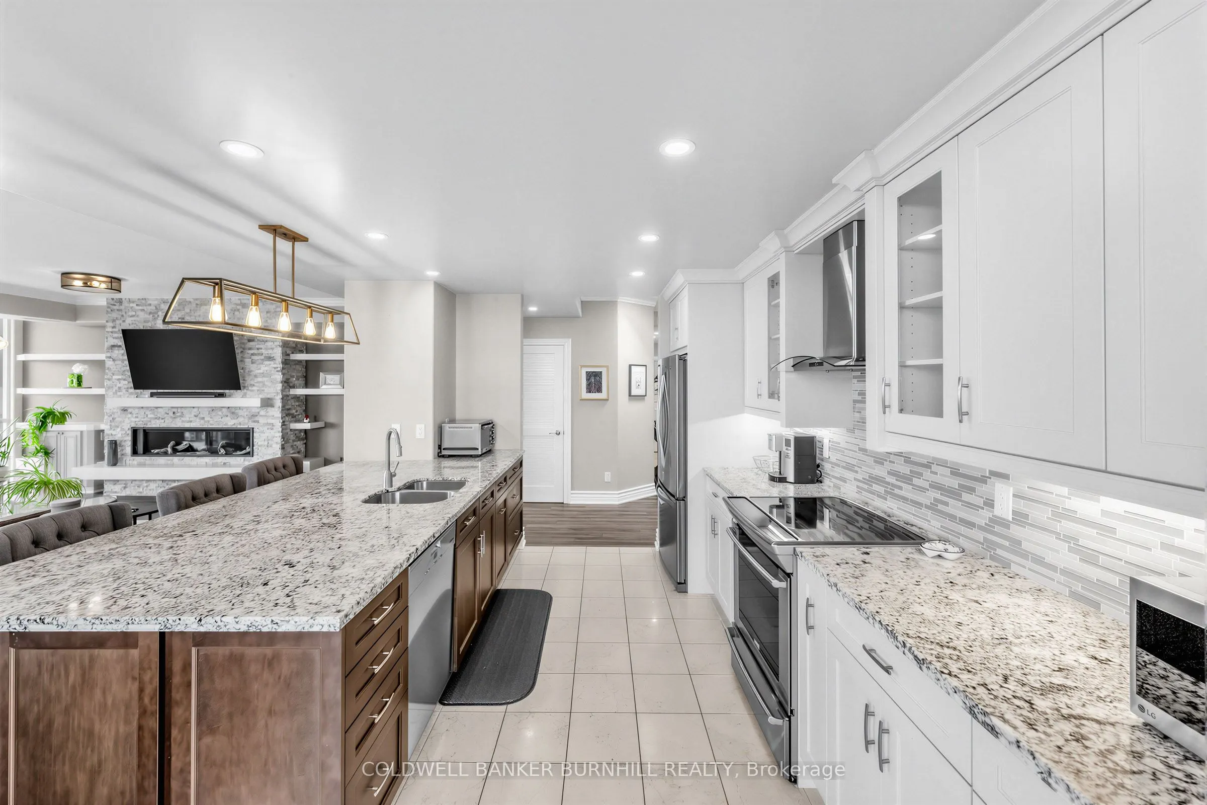 1477 Lakeshore Road #PH1