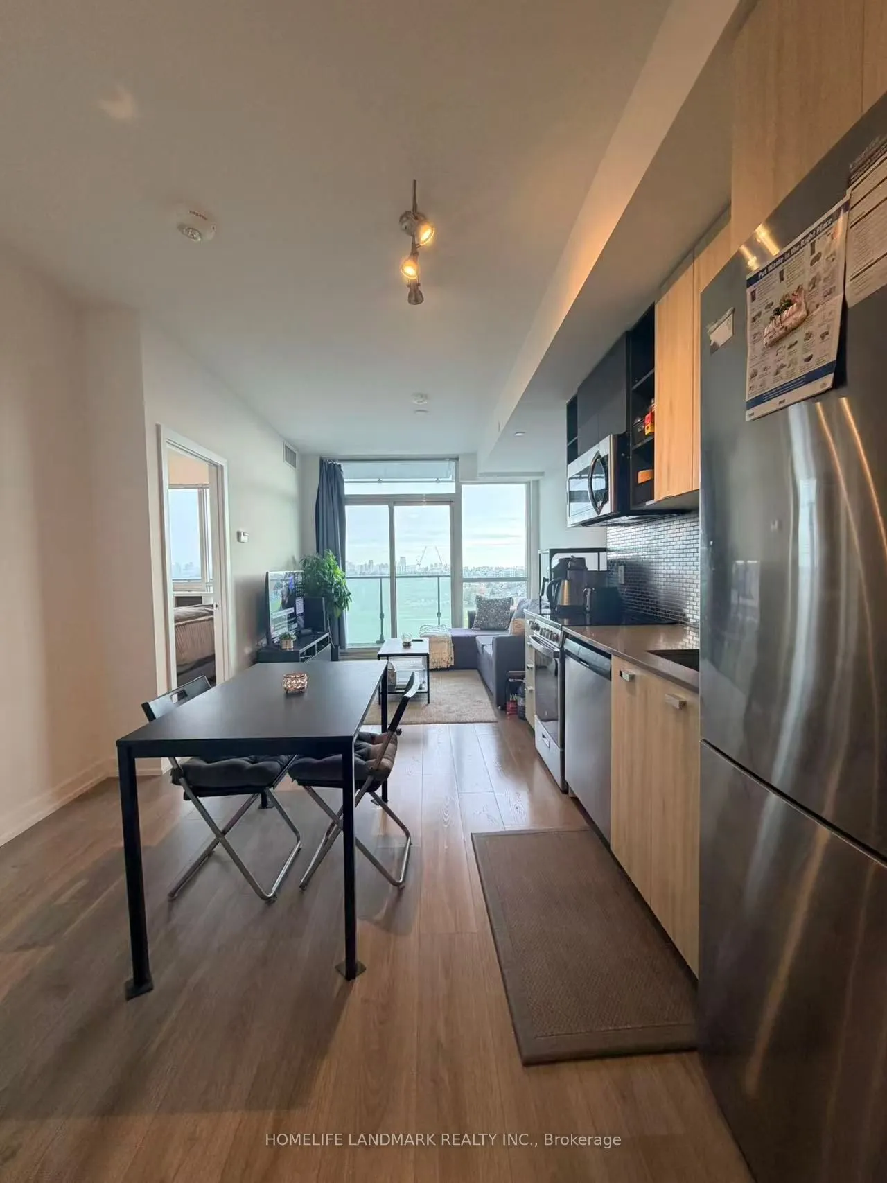 10 De Boers Drive #906