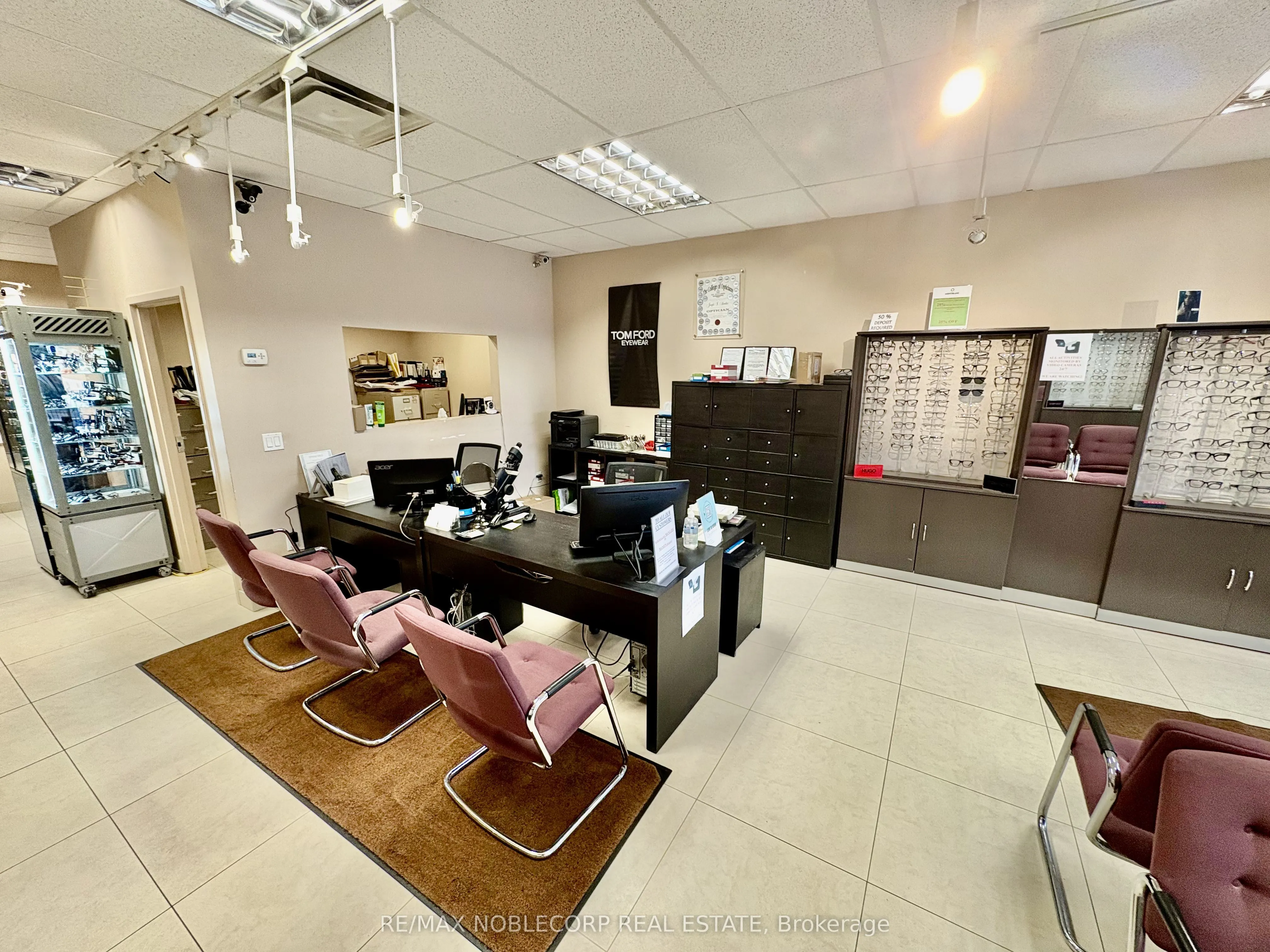 4105 Steeles Avenue W