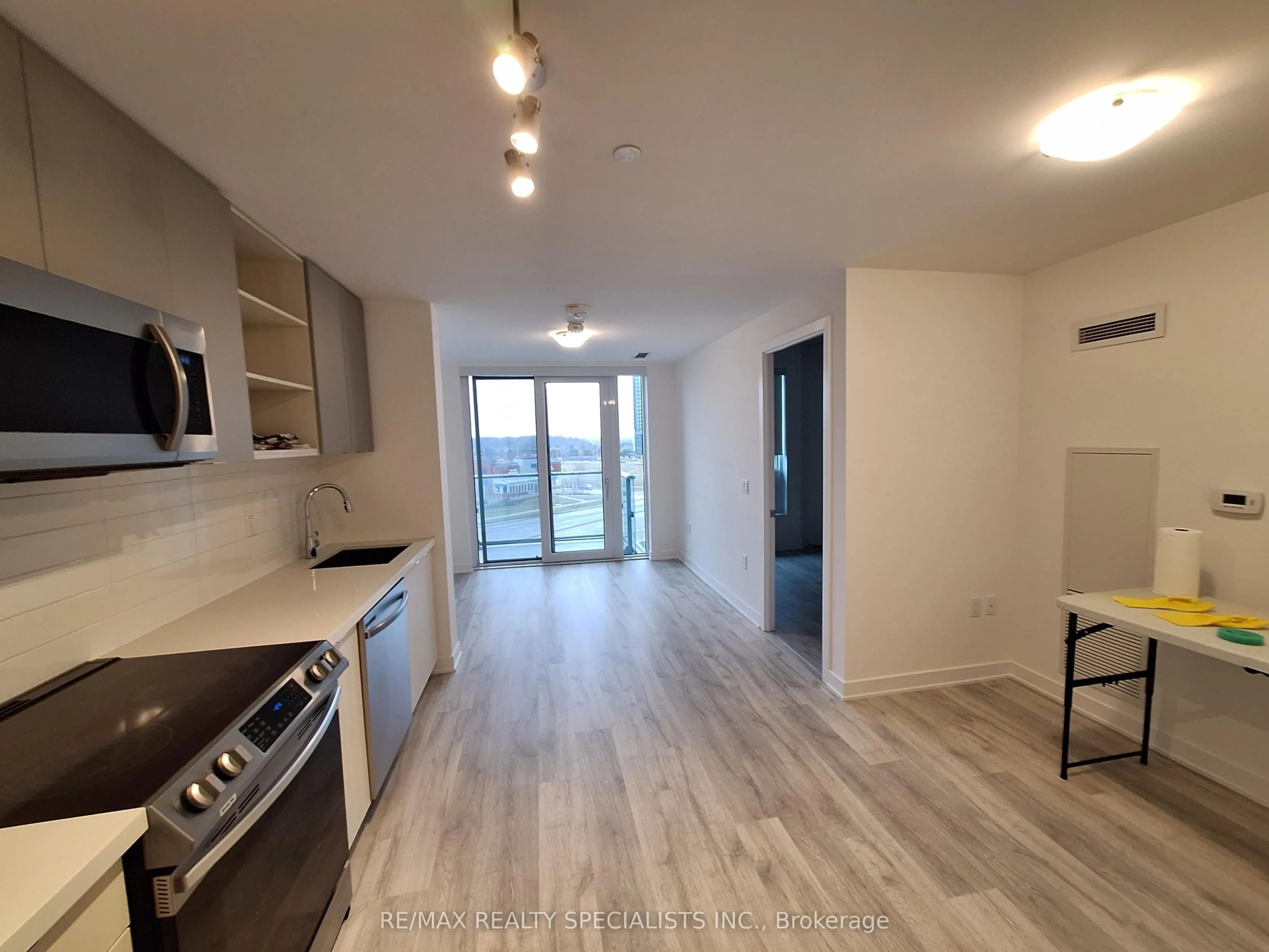 4655 Metcalfe Avenue #404B
