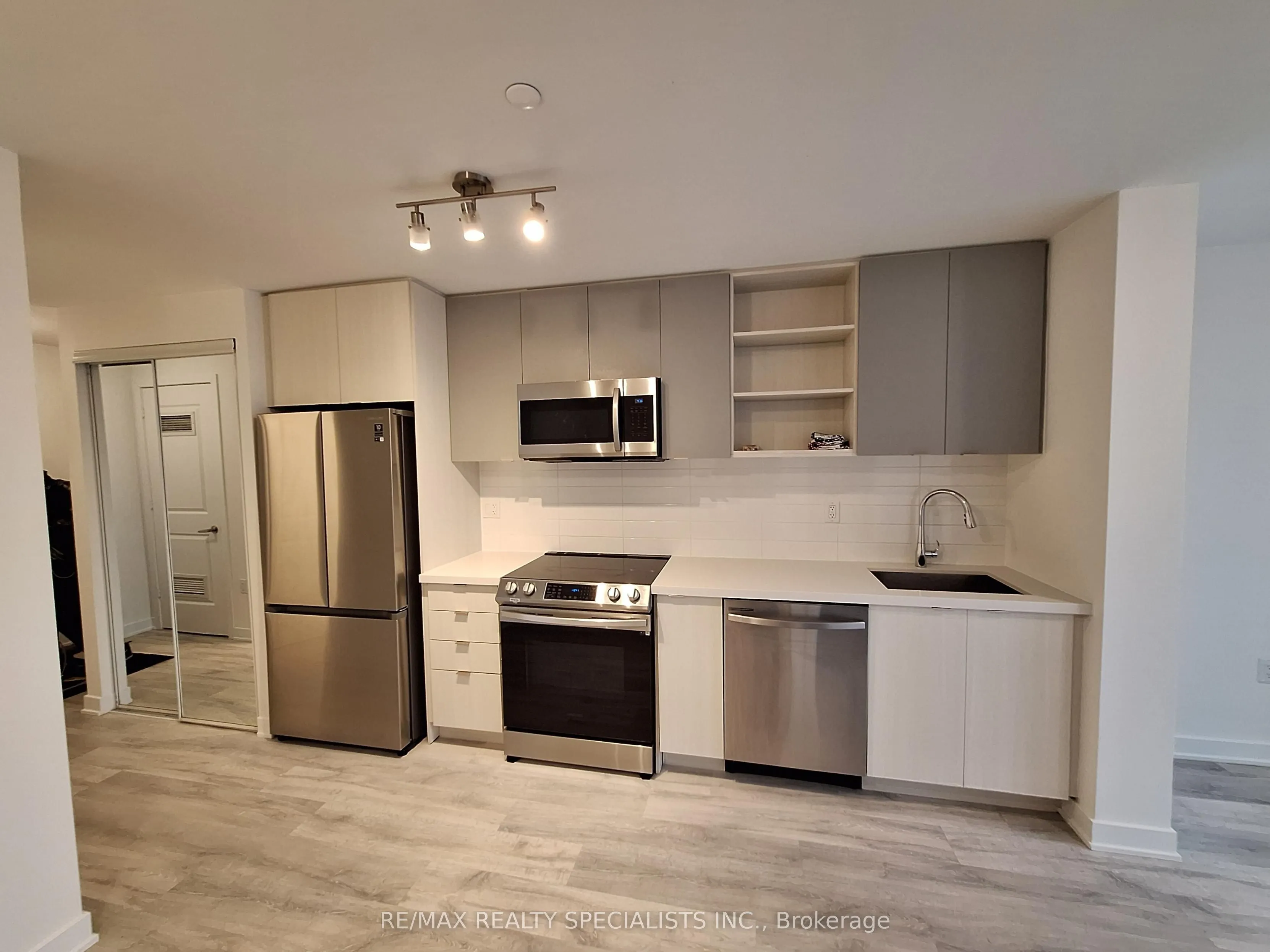 4655 Metcalfe Avenue #404B