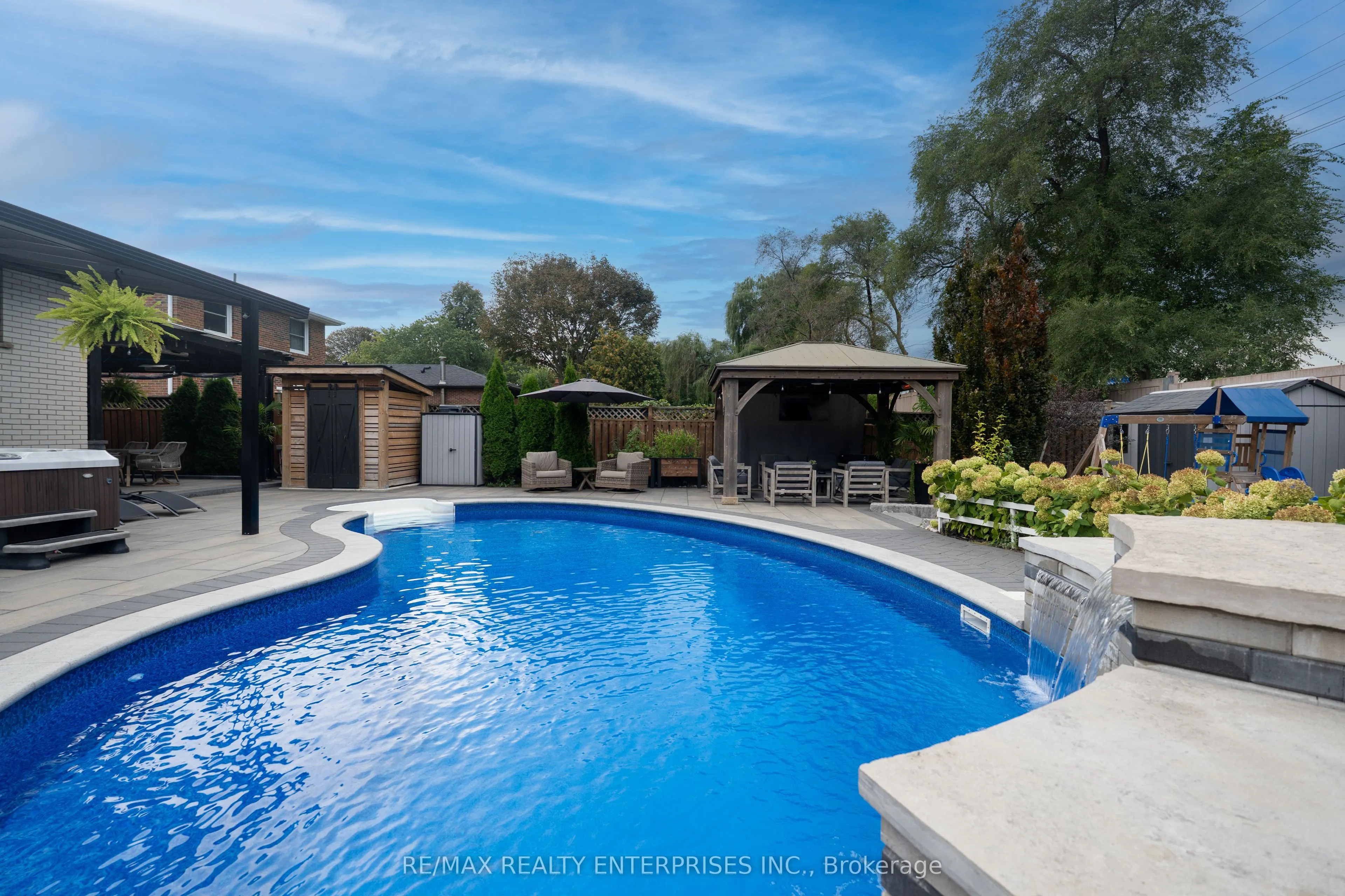 2223 Belfast Crescent