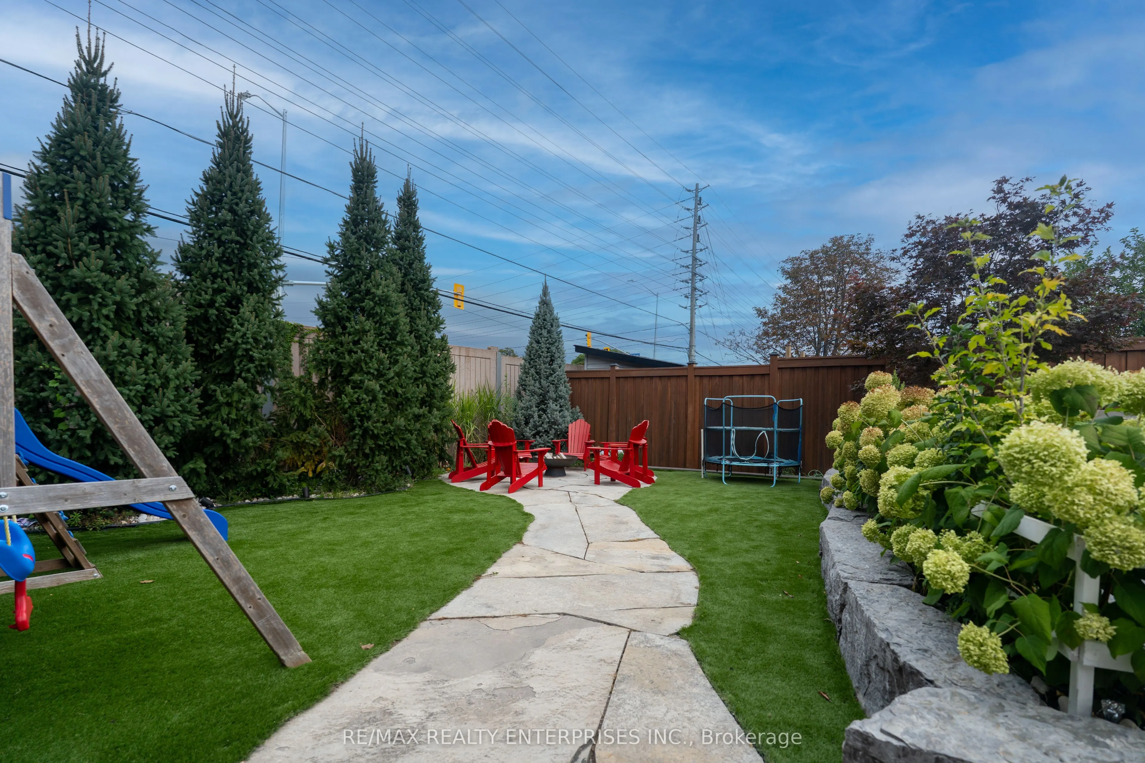 2223 Belfast Crescent