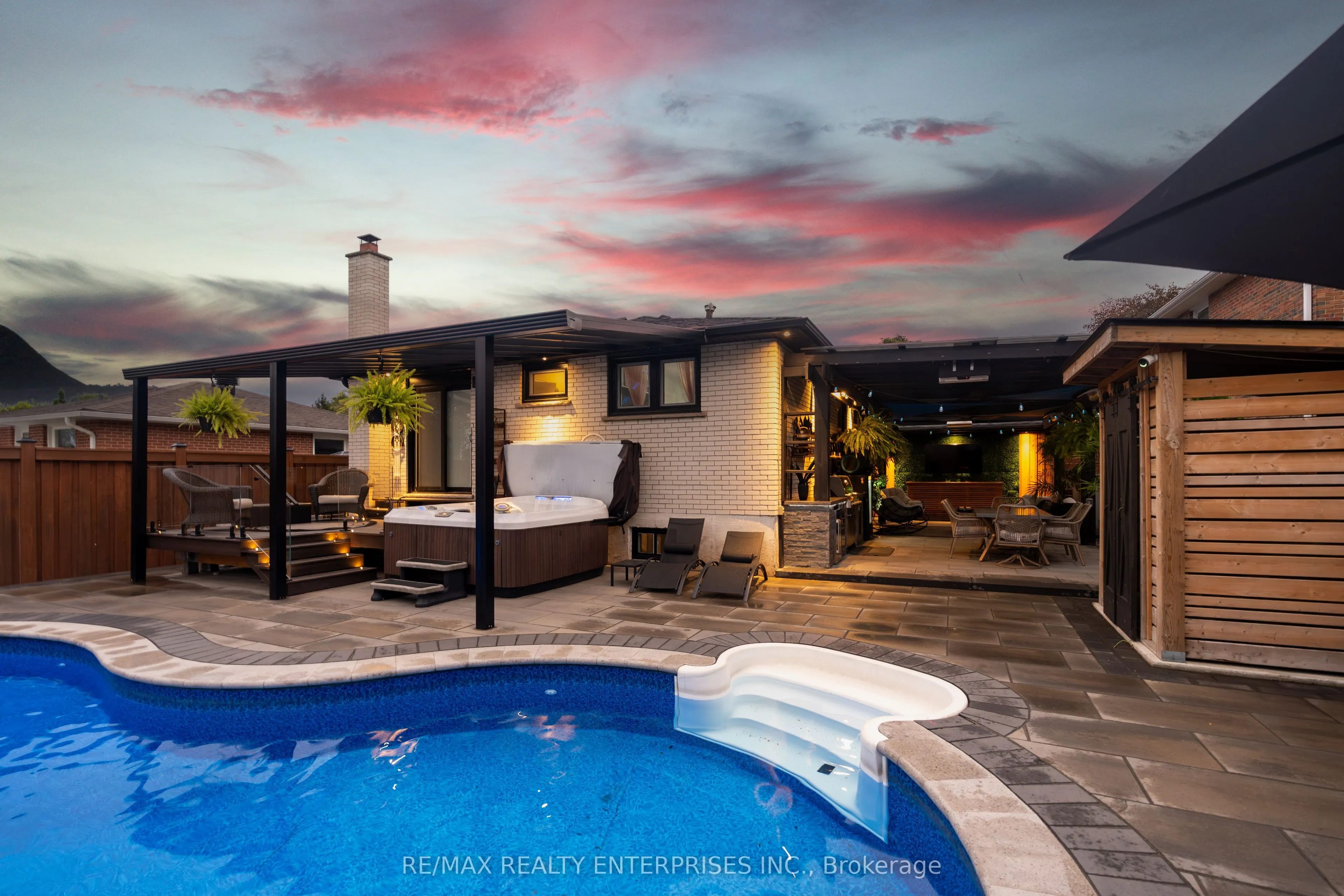 2223 Belfast Crescent