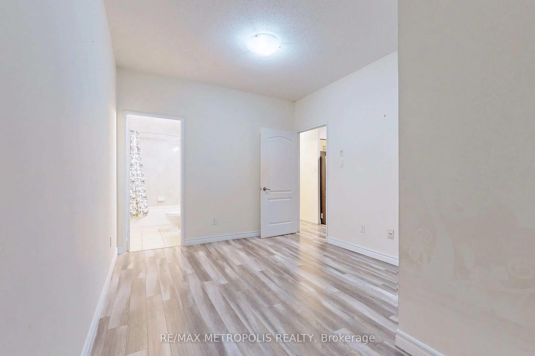 7405 Goreway Drive #712