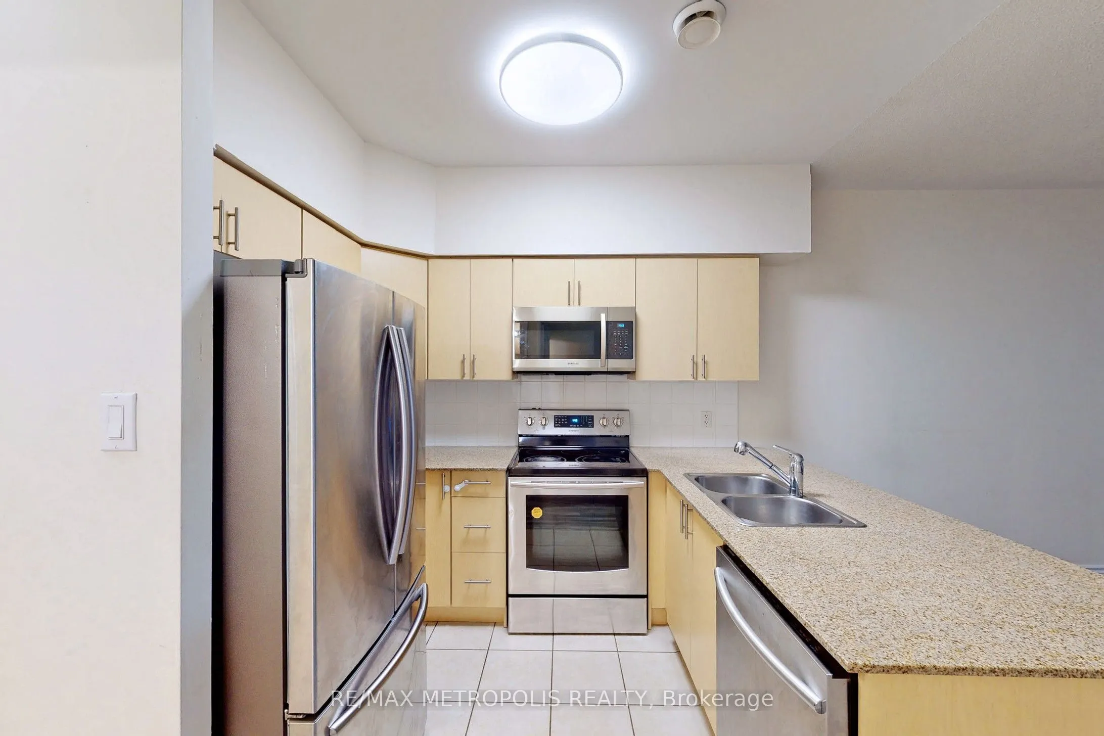 7405 Goreway Drive #712