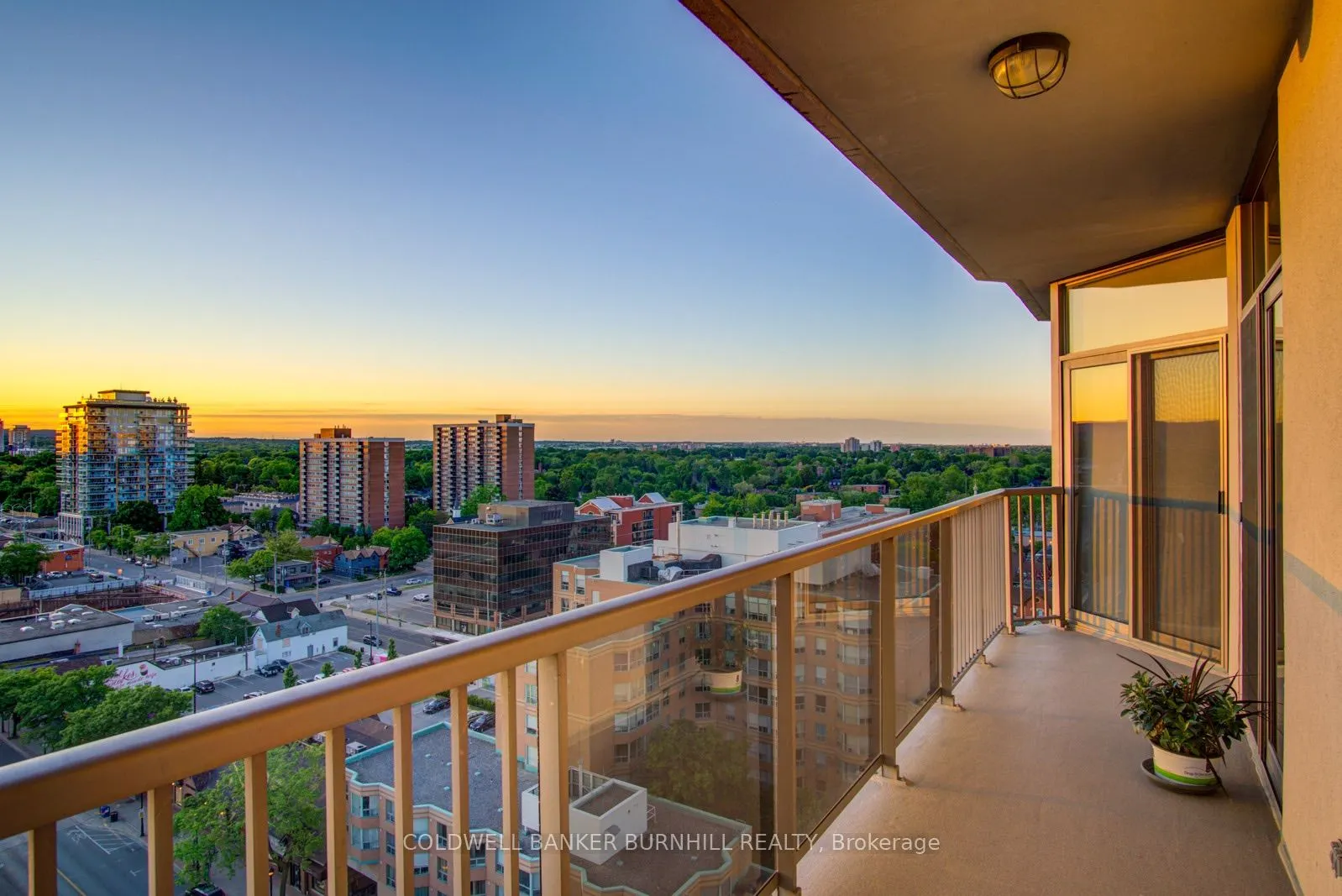 1477 Lakeshore Road #PH1