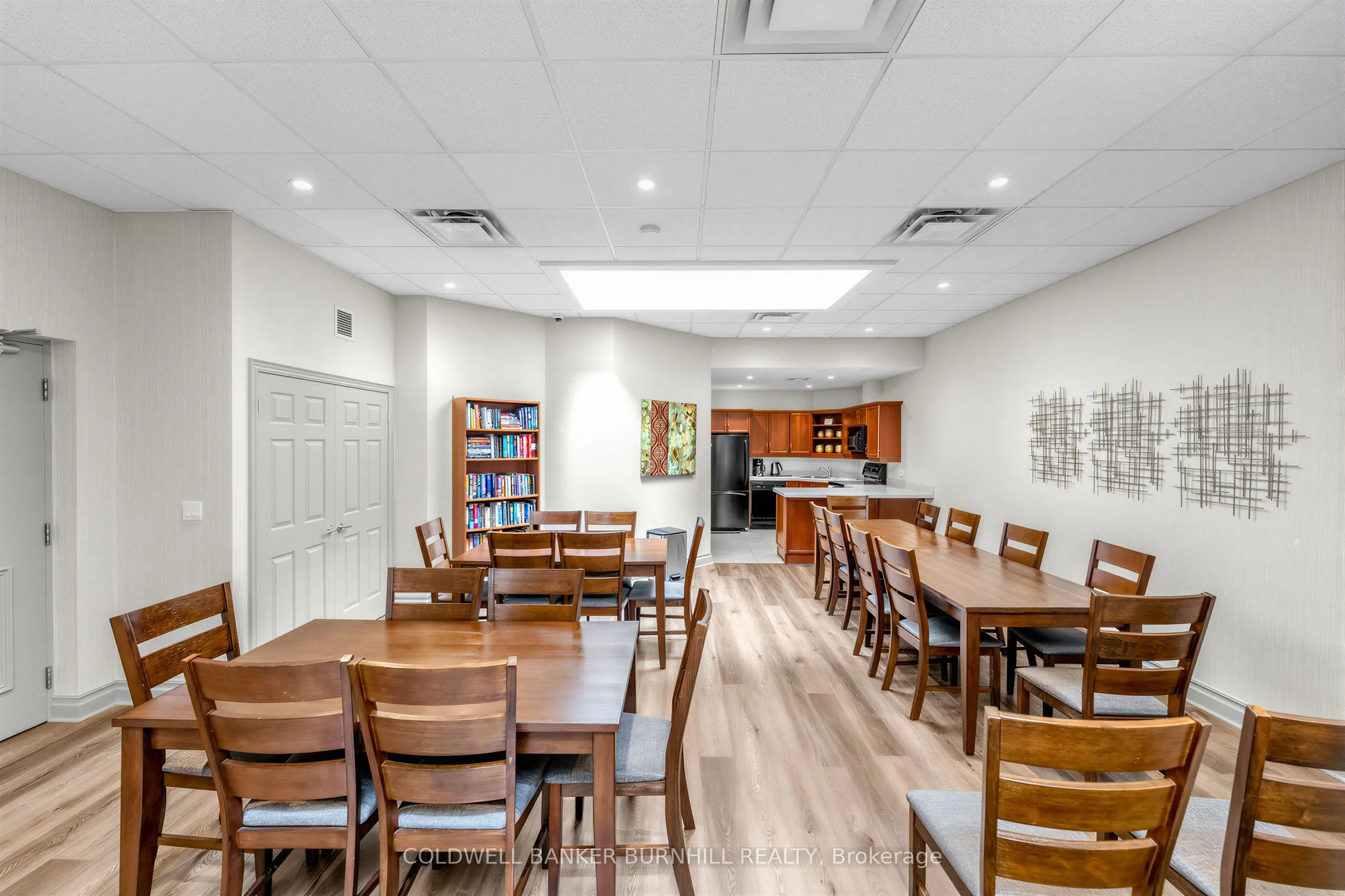 1477 Lakeshore Road #PH1