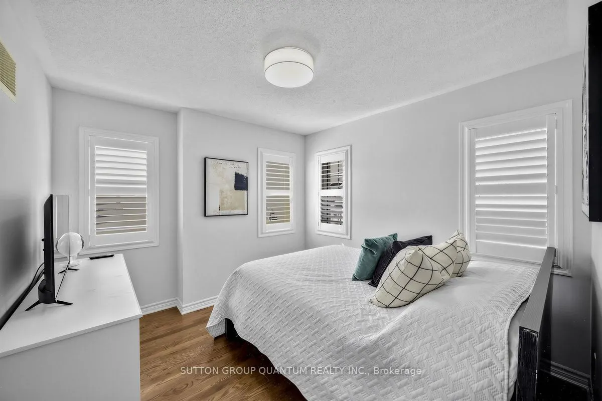 1413 Connaught Terrace