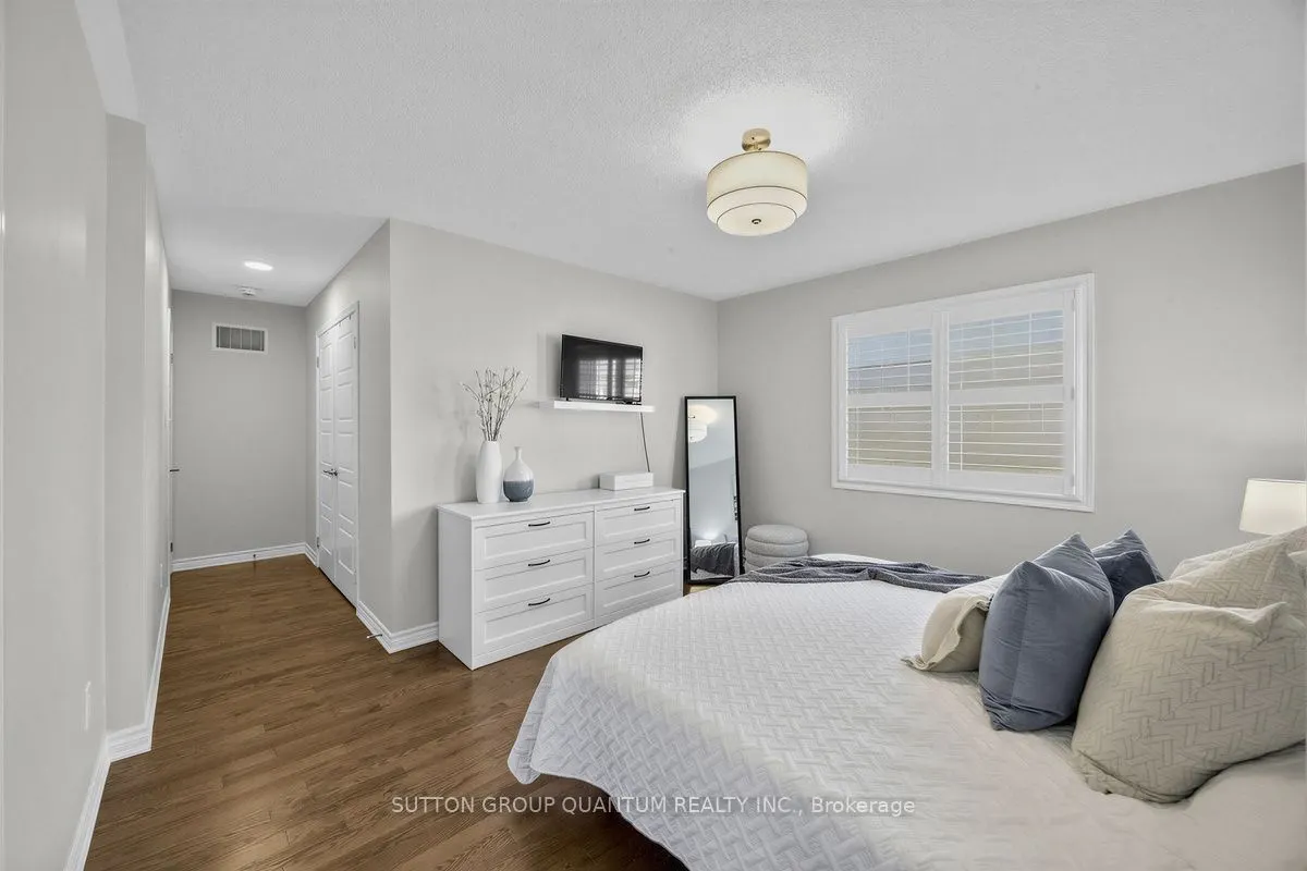 1413 Connaught Terrace