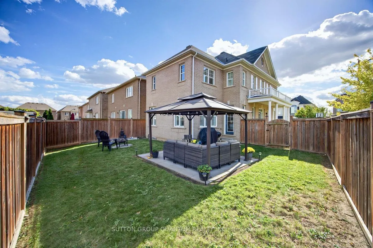 1413 Connaught Terrace