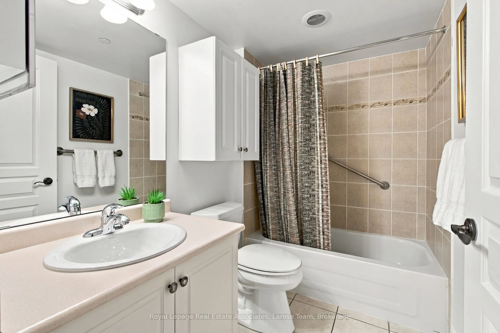 3 Marine Parade Drive #1402