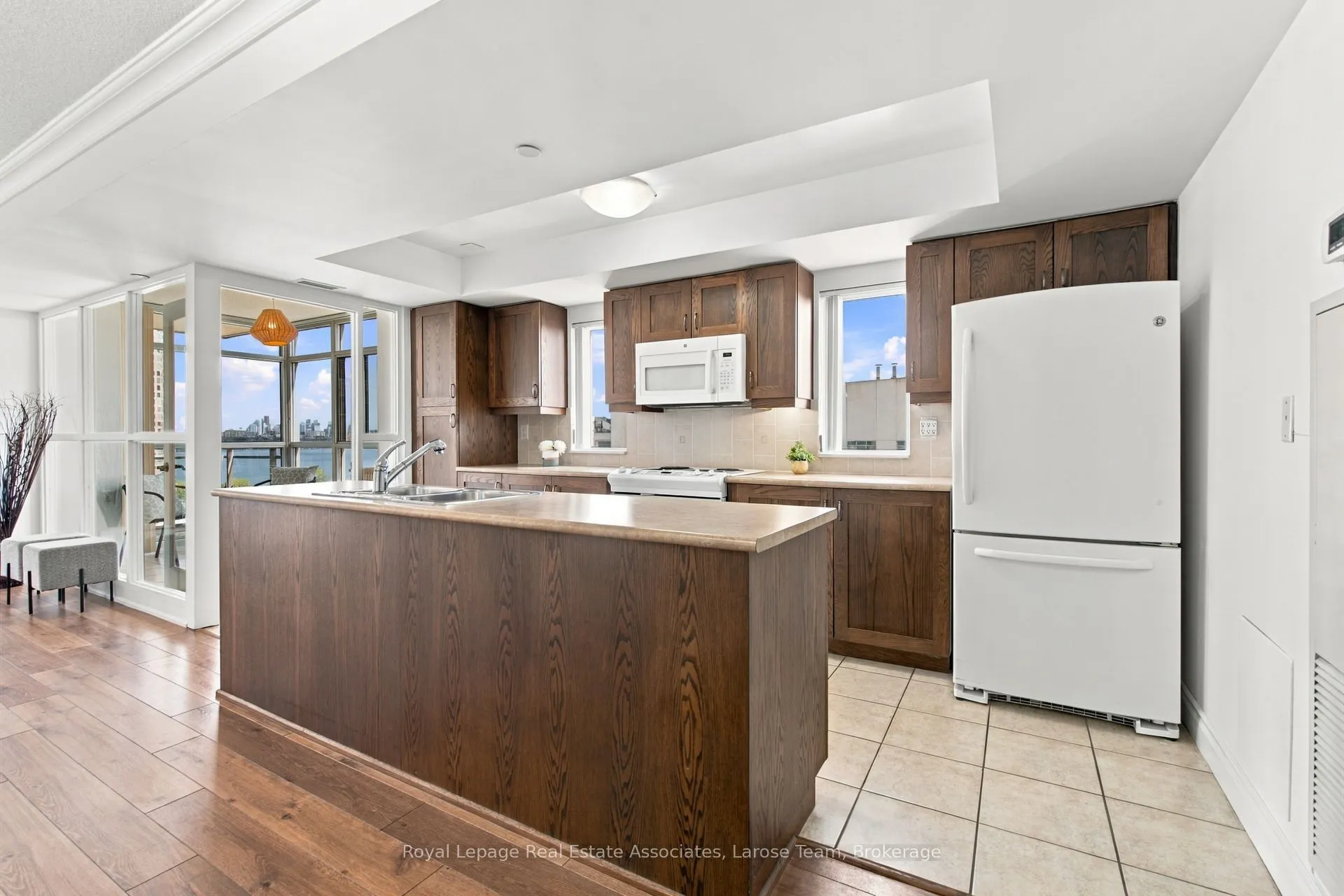 3 Marine Parade Drive #1402