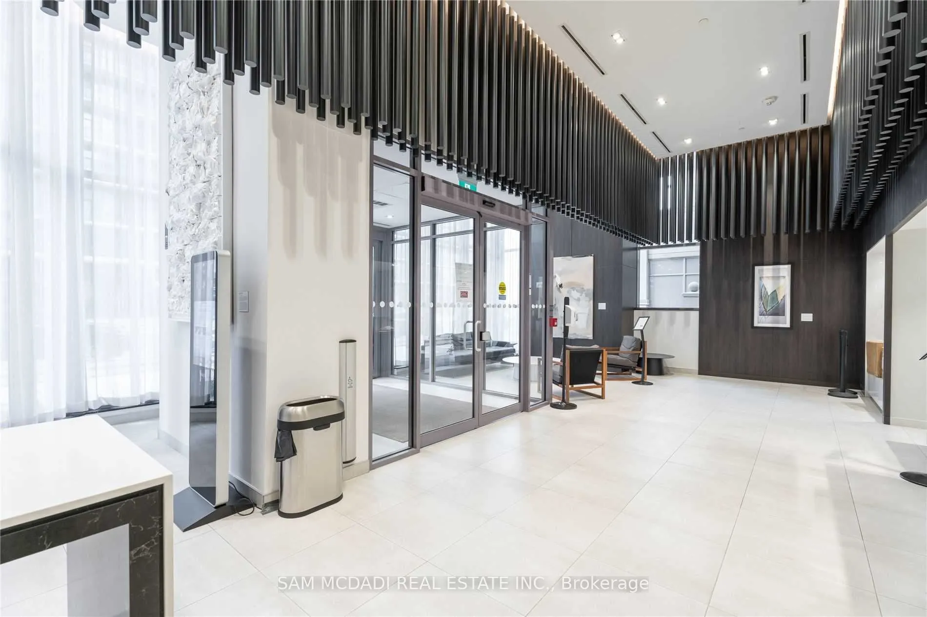 4065 Confederation Parkway #514