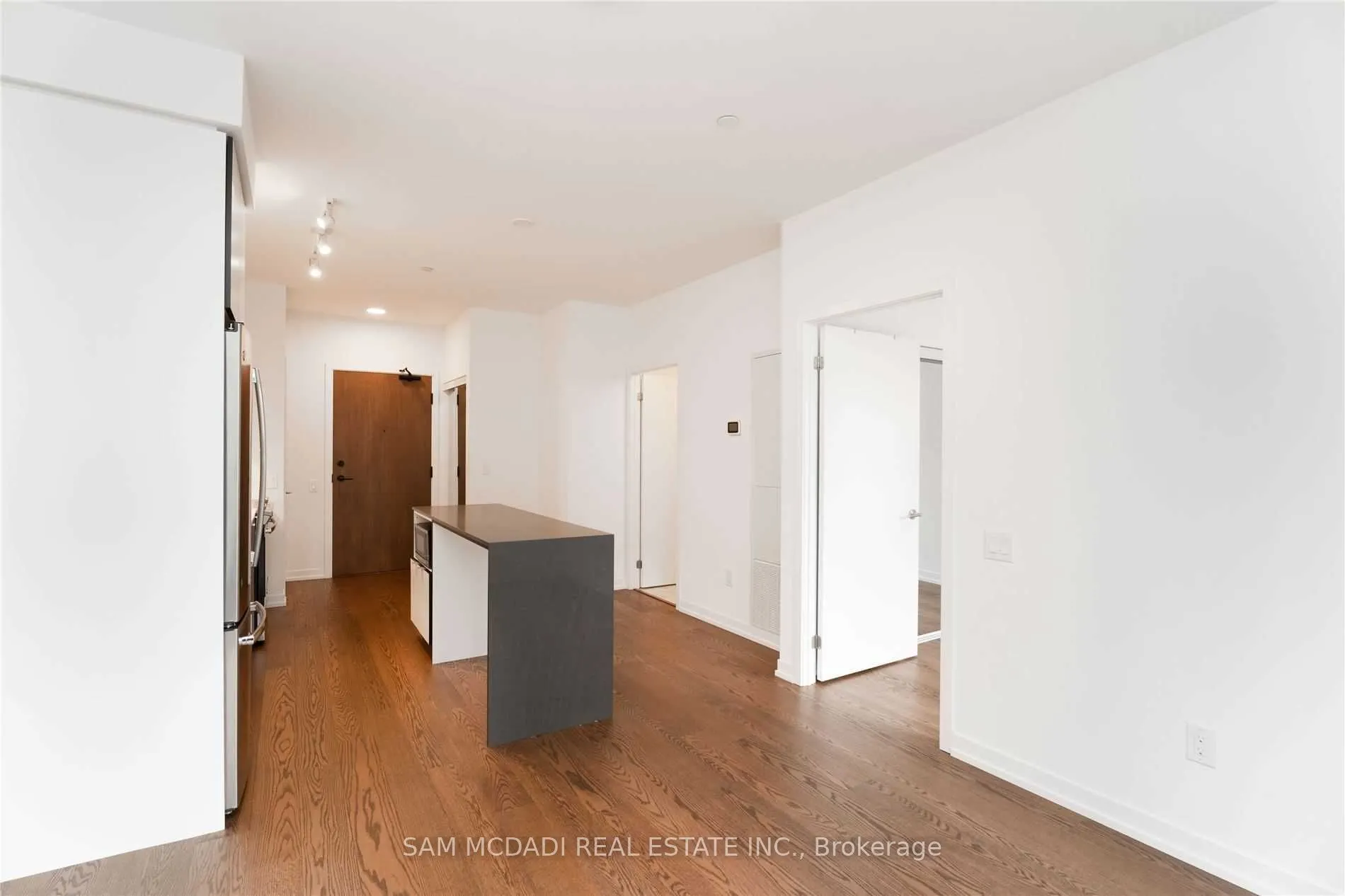 4065 Confederation Parkway #514