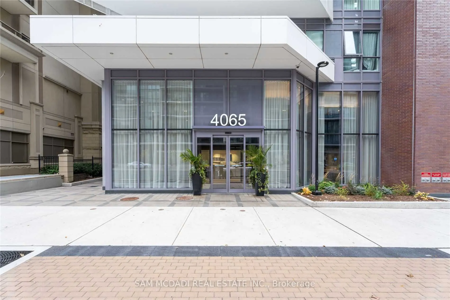 4065 Confederation Parkway #514