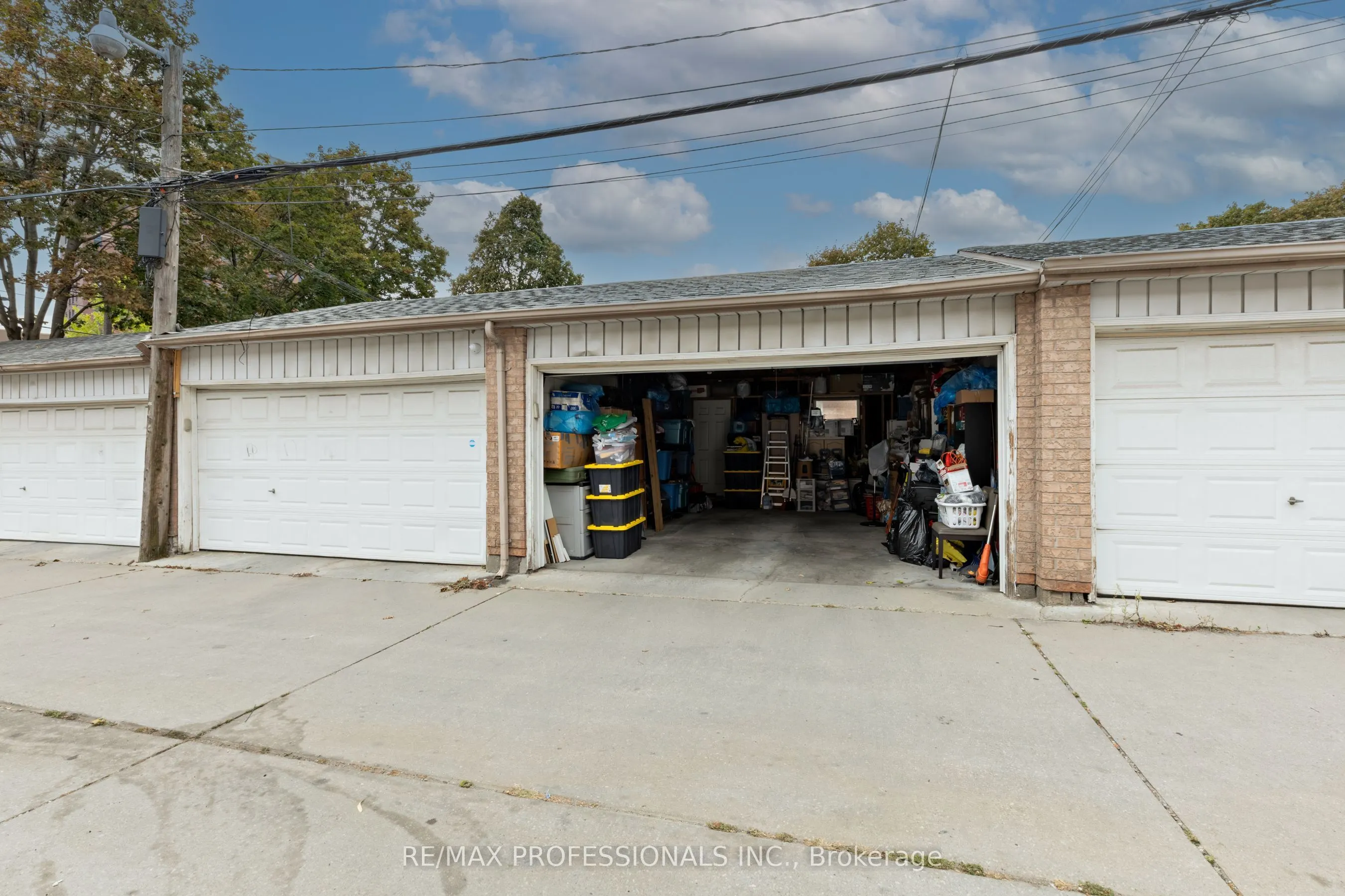 7 Mulock Avenue