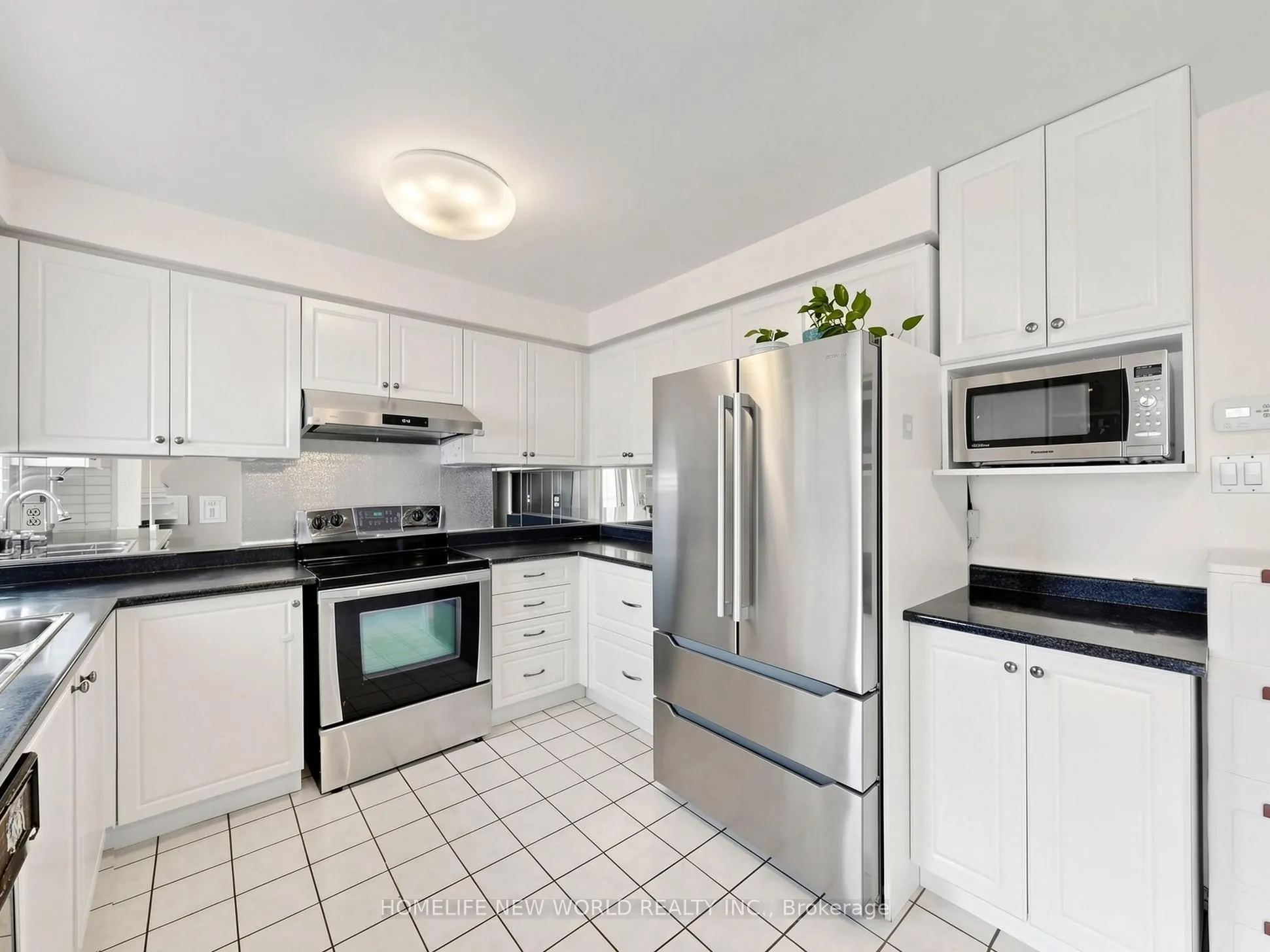20 Arjay Trail