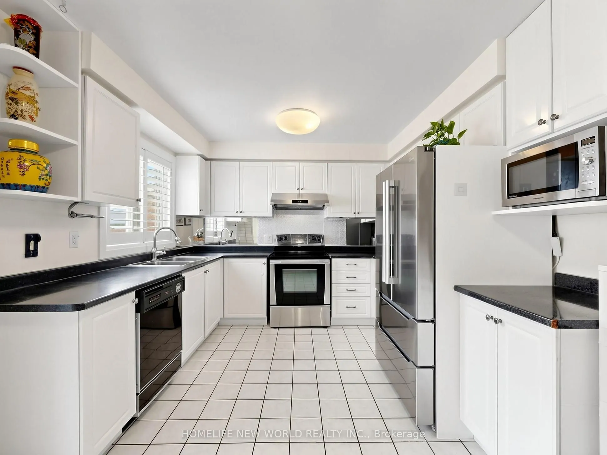 20 Arjay Trail