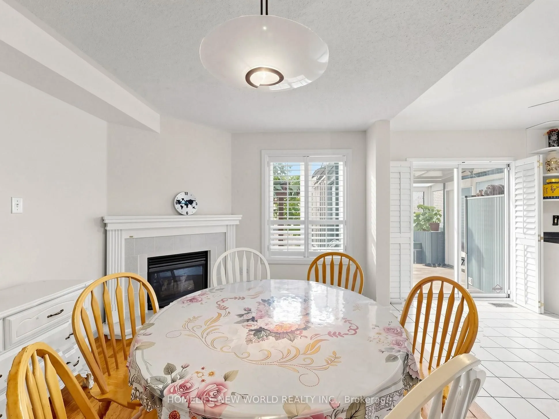 20 Arjay Trail