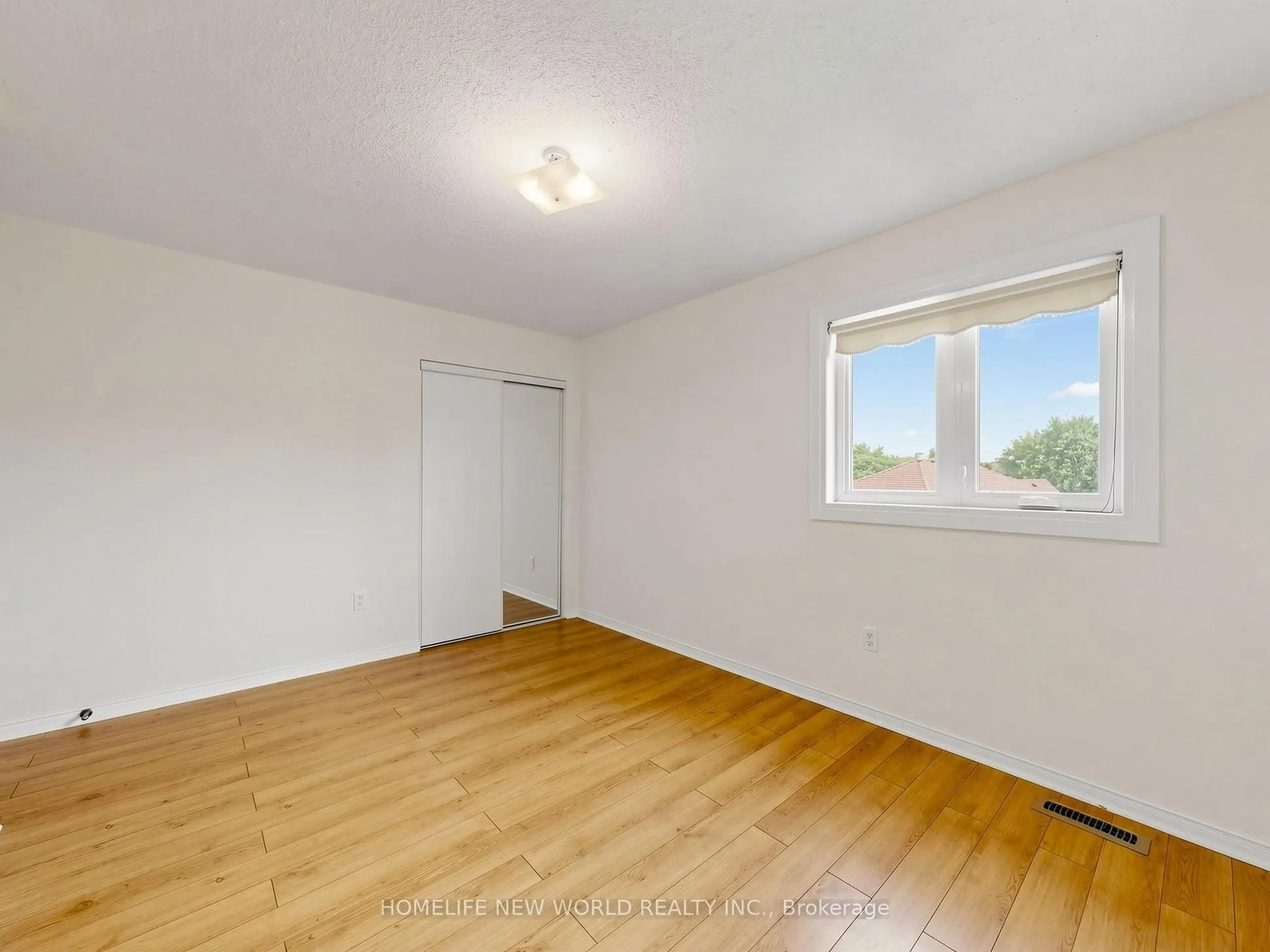 20 Arjay Trail