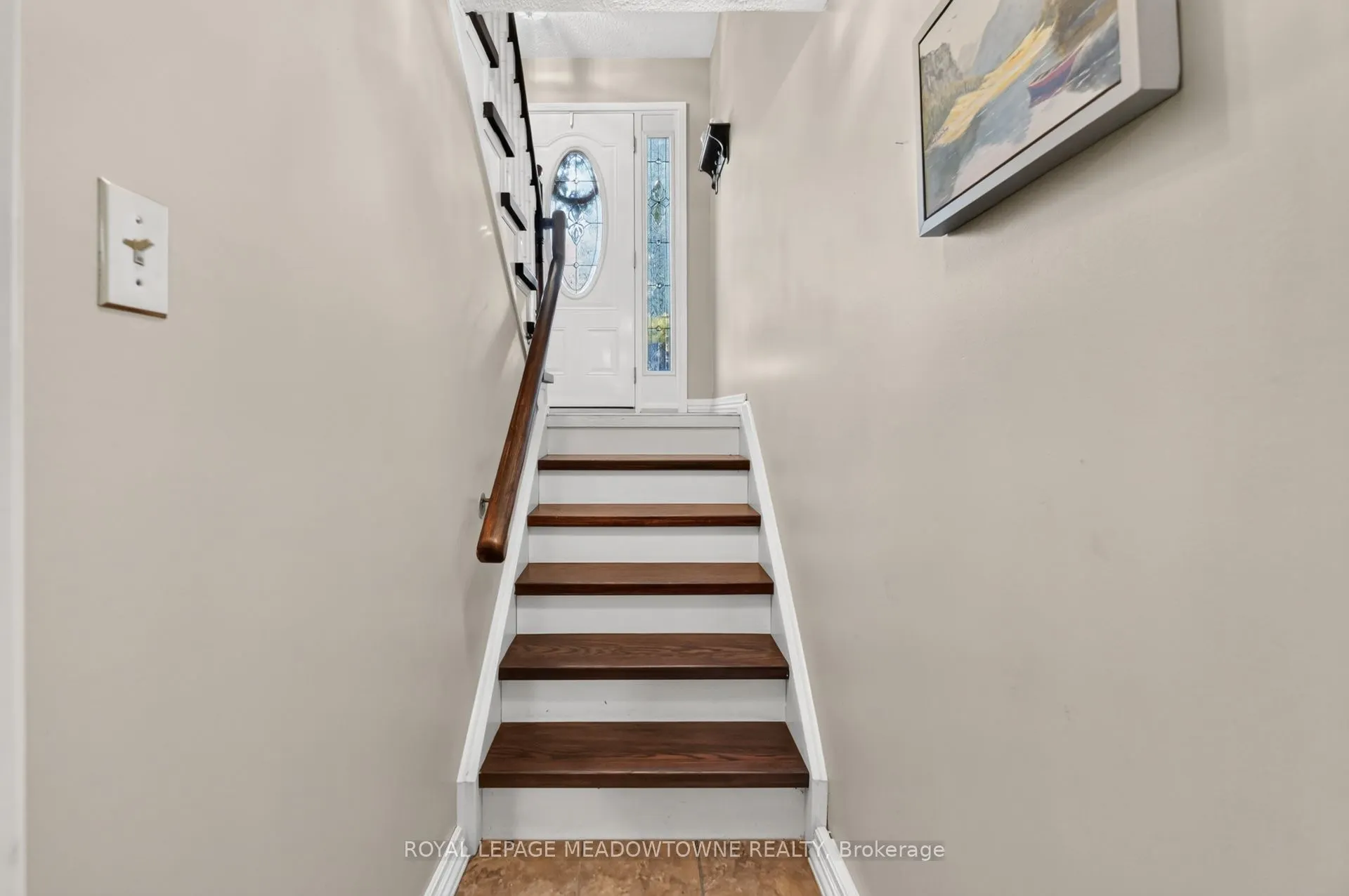 38 Lakeview Court