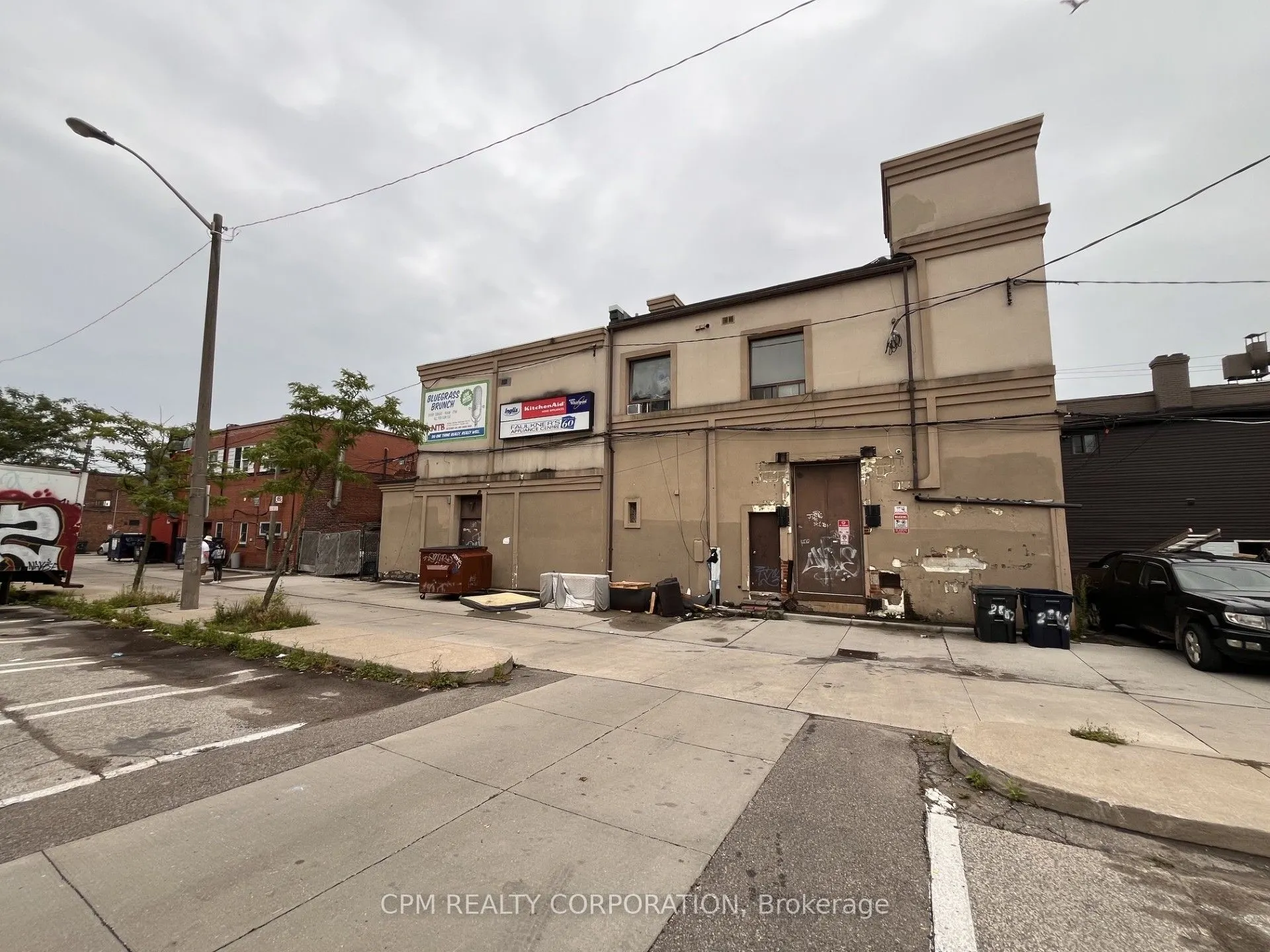 2882 Lake Shore Boulevard #1