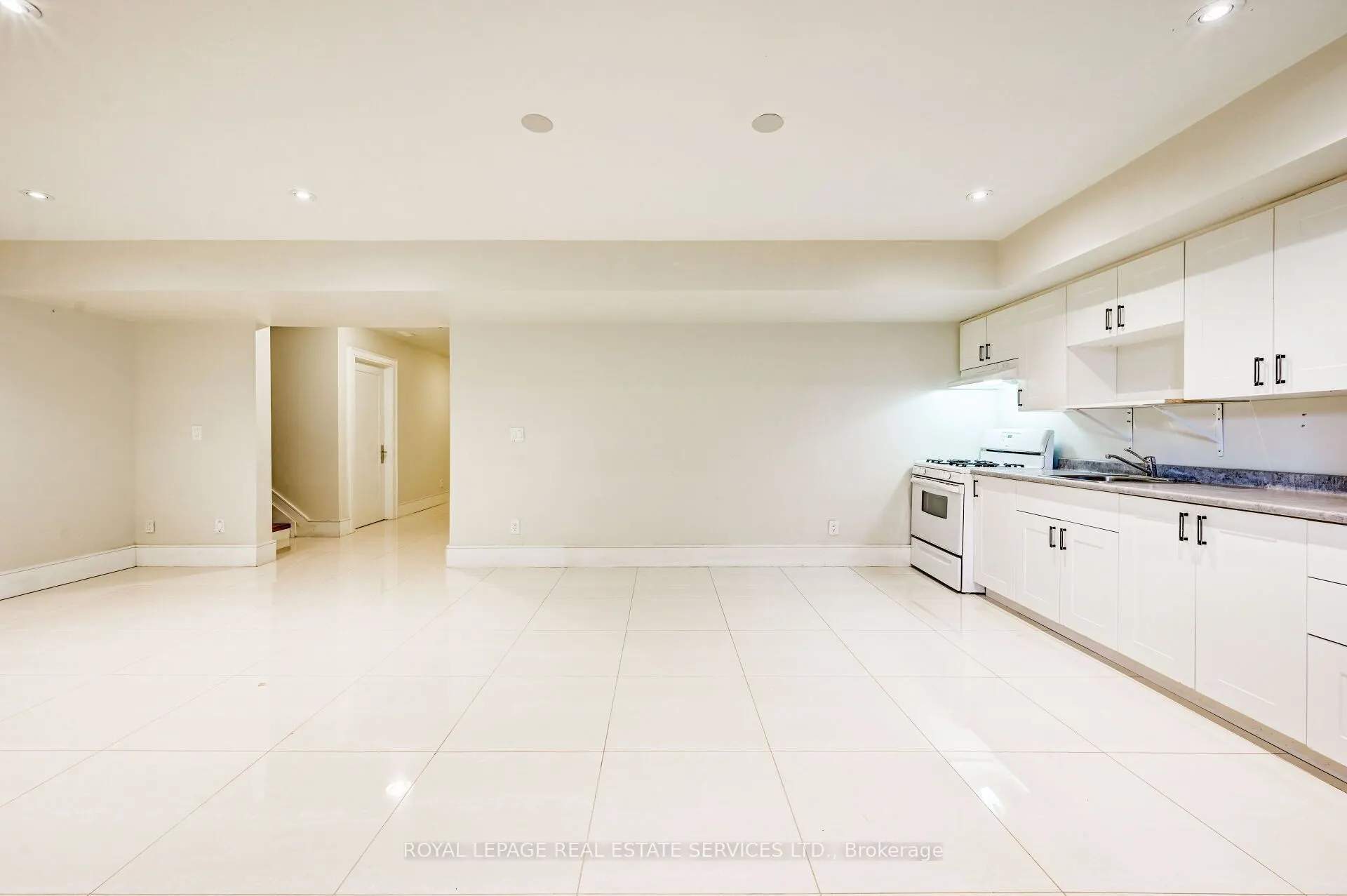 63 Burrows Avenue #L